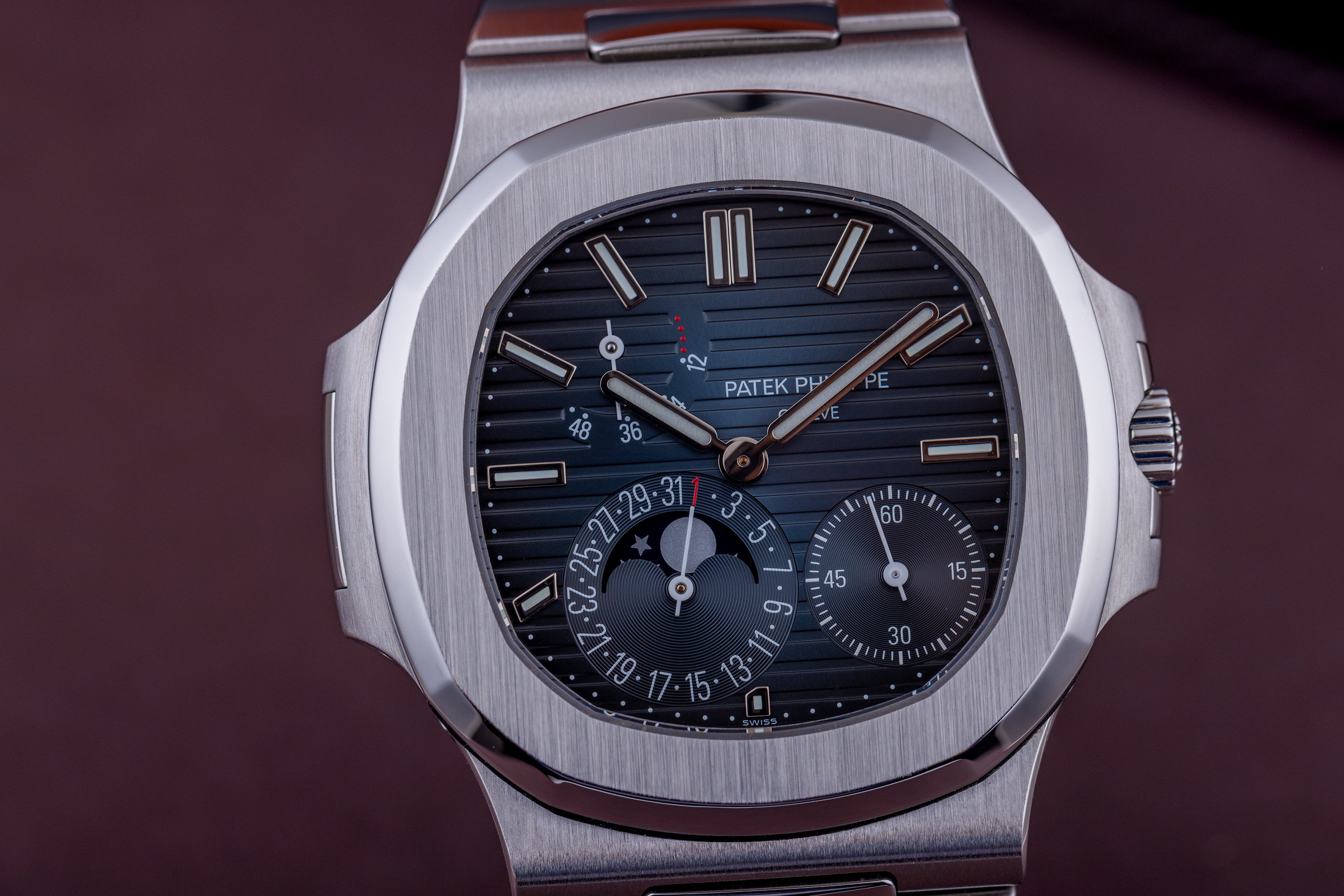Patek Philippe Nautilus | REF. 5712/1A-001 | Blue Dial | Box & Papers | 2016 | Stainless Steel