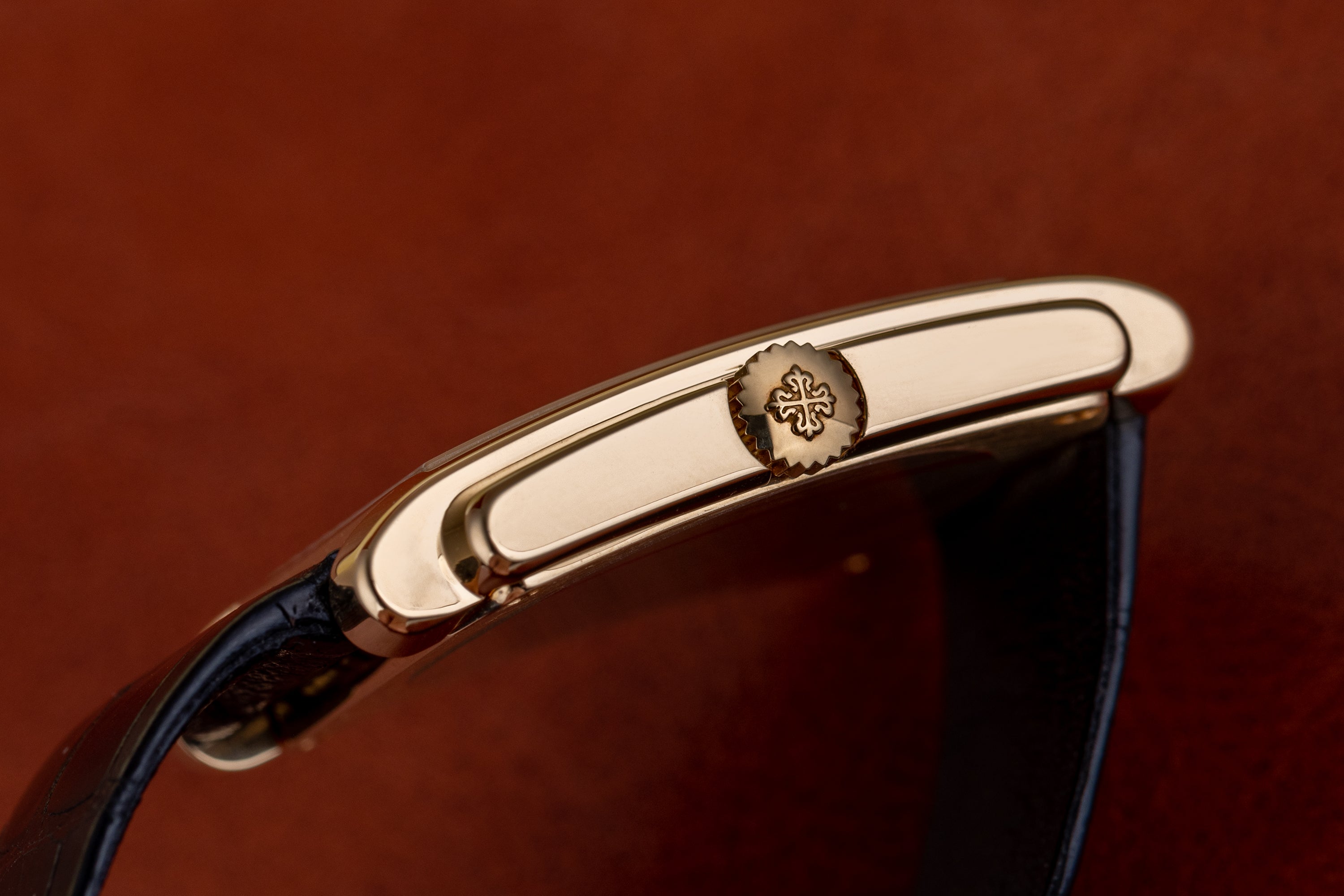 Patek Philippe Gondolo | REF. 5024J | 18k Yellow Gold | 30mm