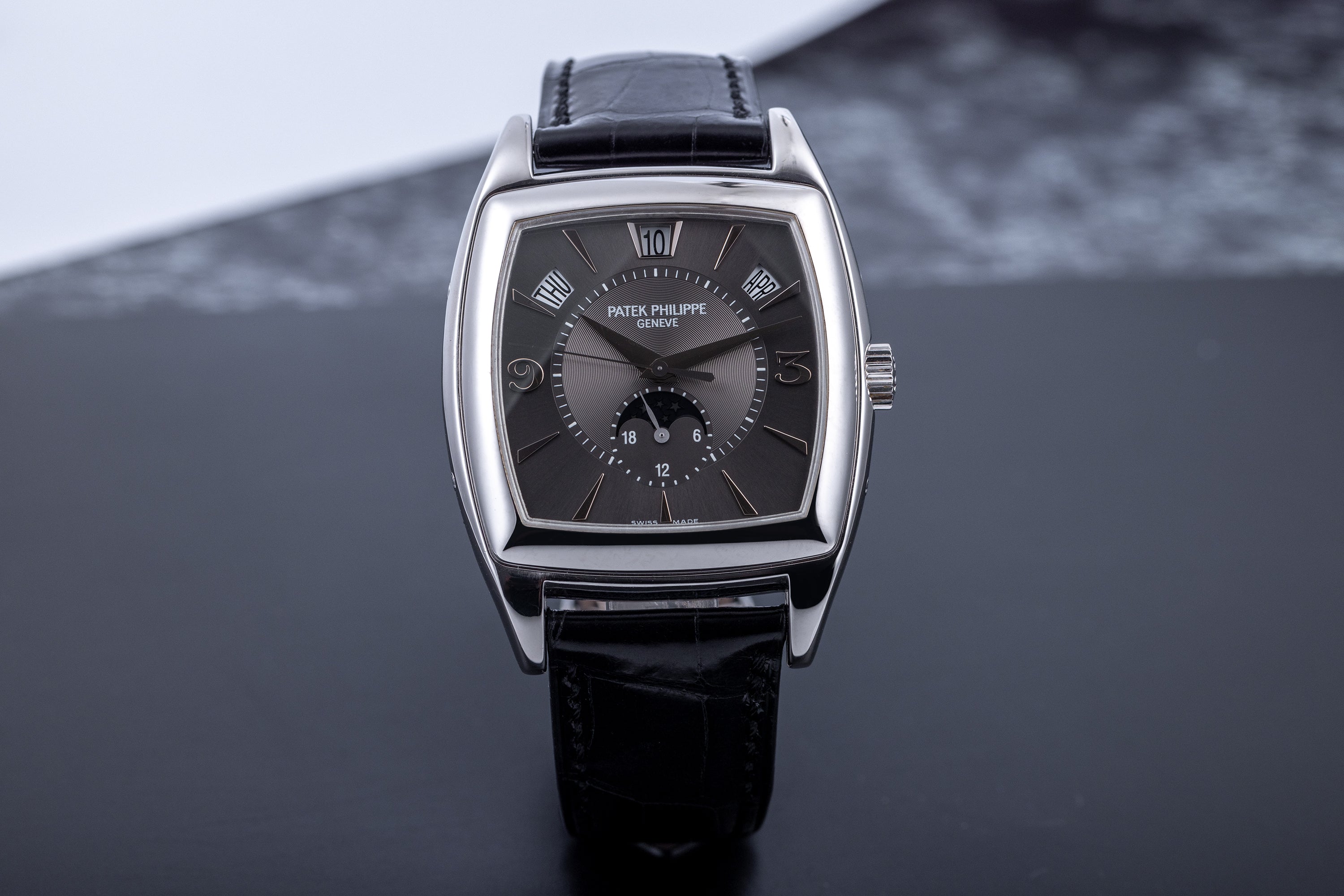 Patek Philippe Gondolo Annual Calendar | REF. 5135G | 18k White Gold | 2006 | Extract From Archives
