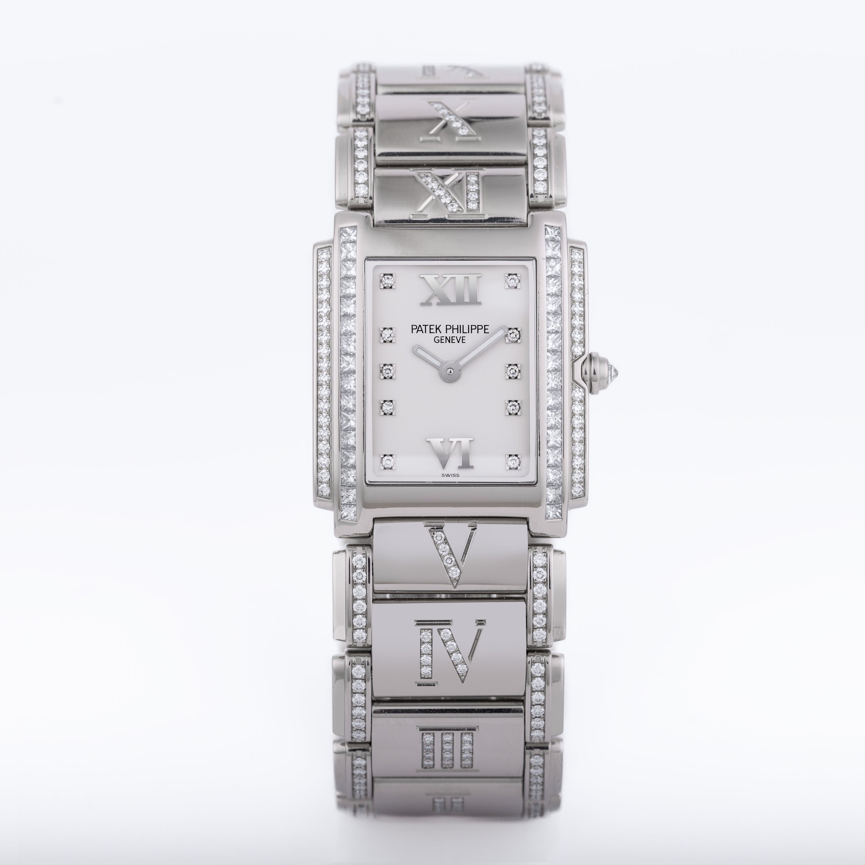 Rare Patek Philippe Twenty-4 | REF. 4910/41G-011 | 18k White Gold | Diamond Dial, Bezel & Bracelet