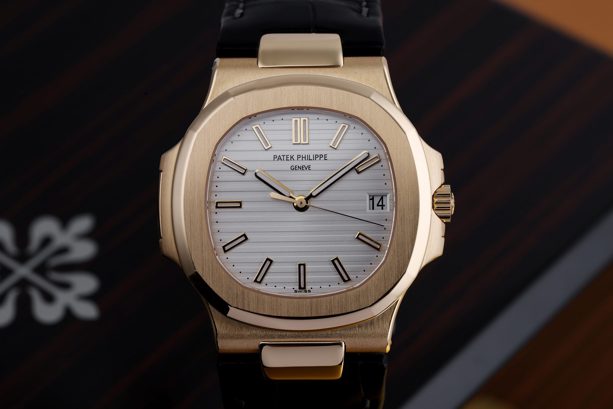 Patek_Aquanaut_Gold_02