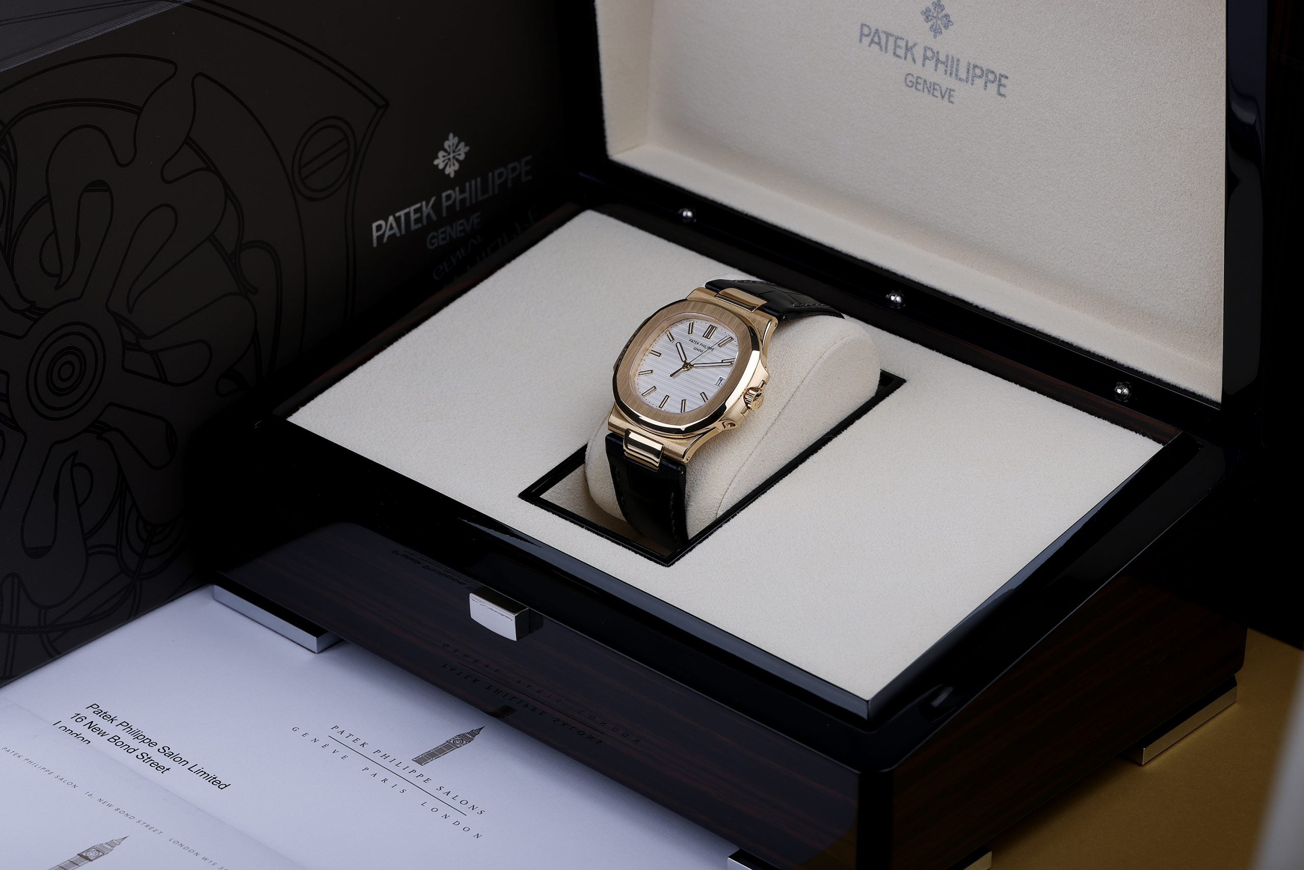 Patek_Aquanaut_Gold_08