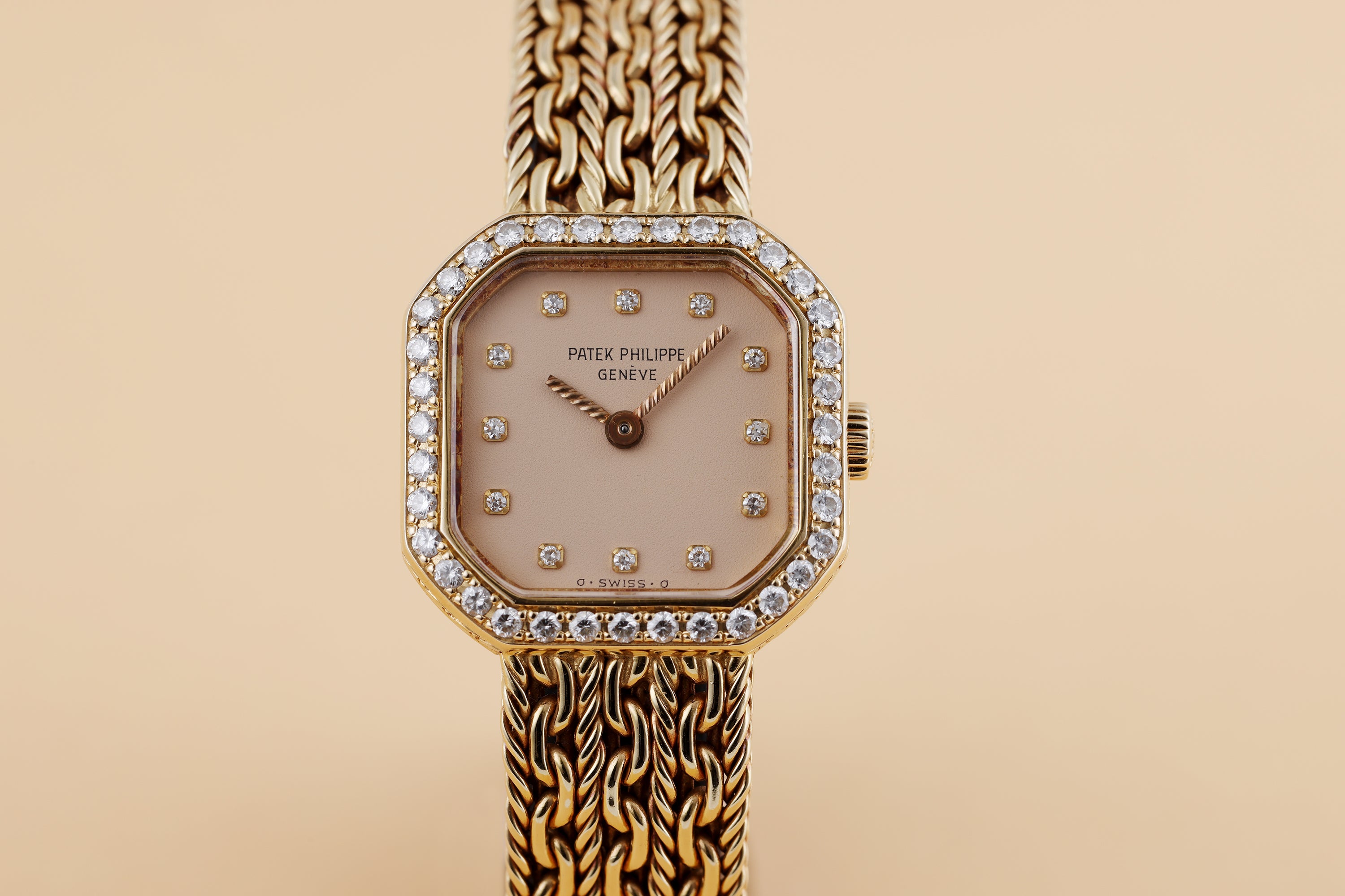 Patek Philippe Lady Diamond Wristwatch | REF. 4656/2 | Circa 1990s | Unique Diamond Dial & Triple Row Diamond Bezel | 18k Yellow Gold