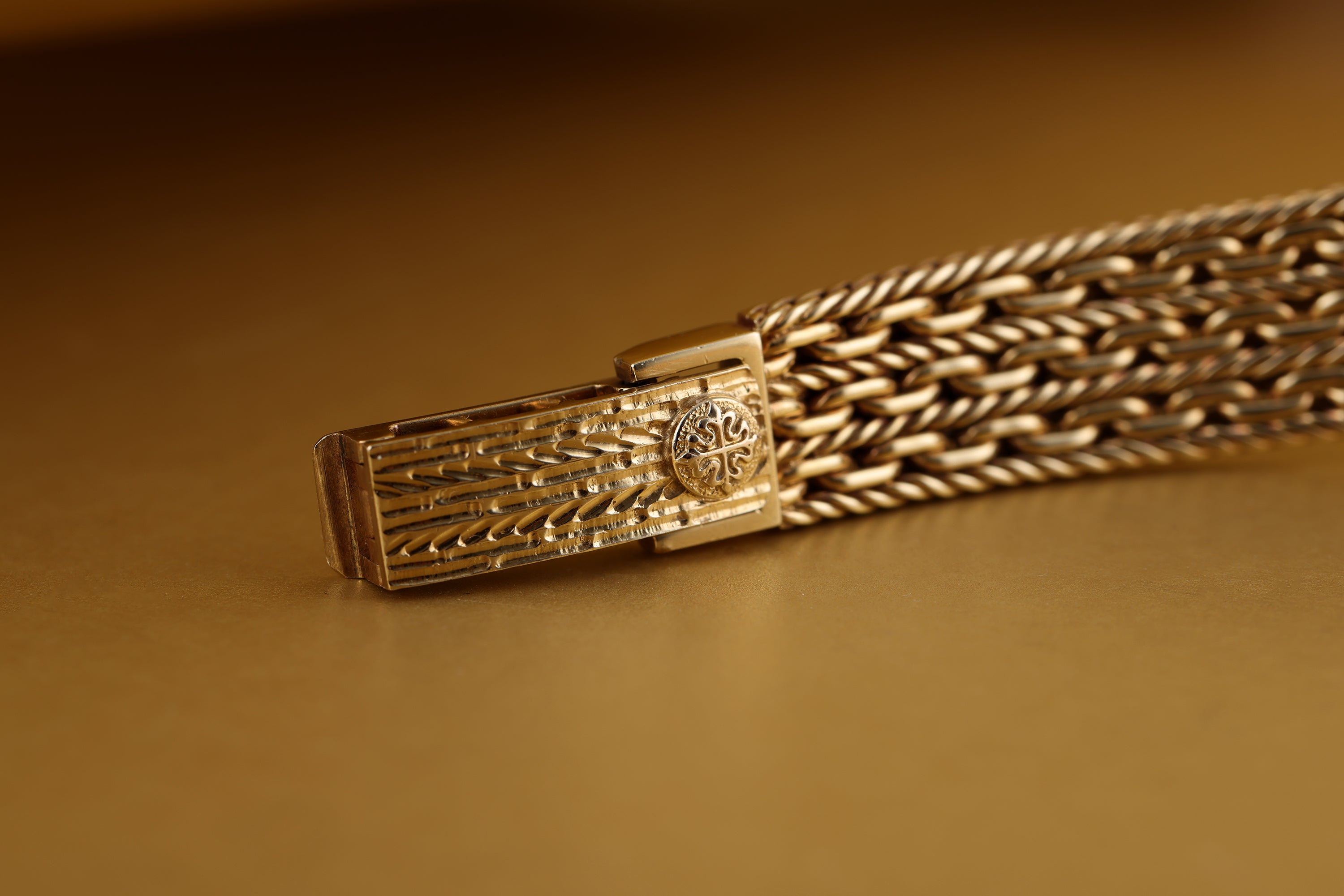 Patek Philippe Lady Diamond Wristwatch | REF. 4656/2 | Circa 1990s | Unique Diamond Dial & Triple Row Diamond Bezel | 18k Yellow Gold