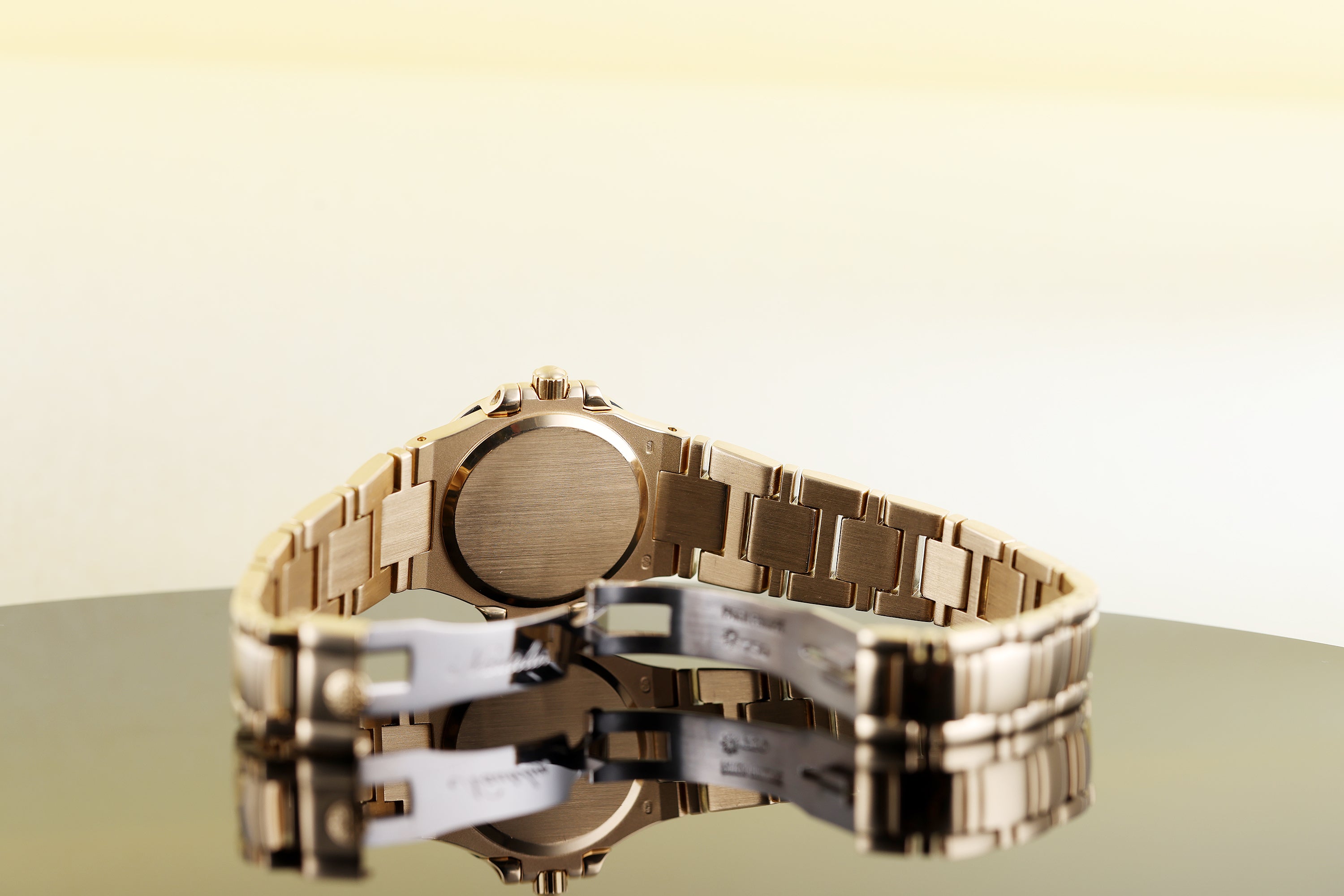 Patek Philippe Lady Nautilus | REF. 4700/54 | Cream Dial | Diamond Hours & Bezel | 18k Yellow Gold