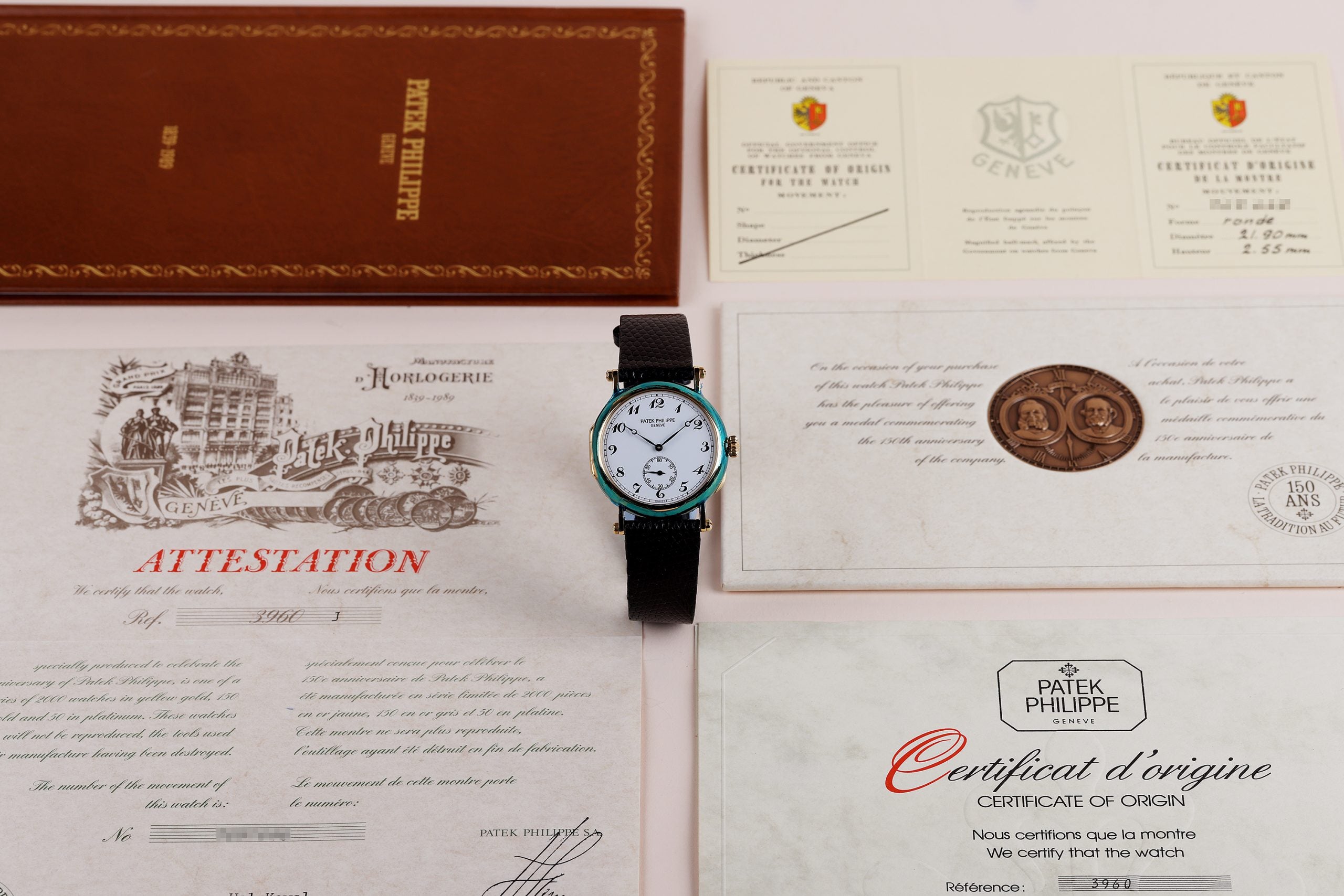 Patek_Officers_Case_03