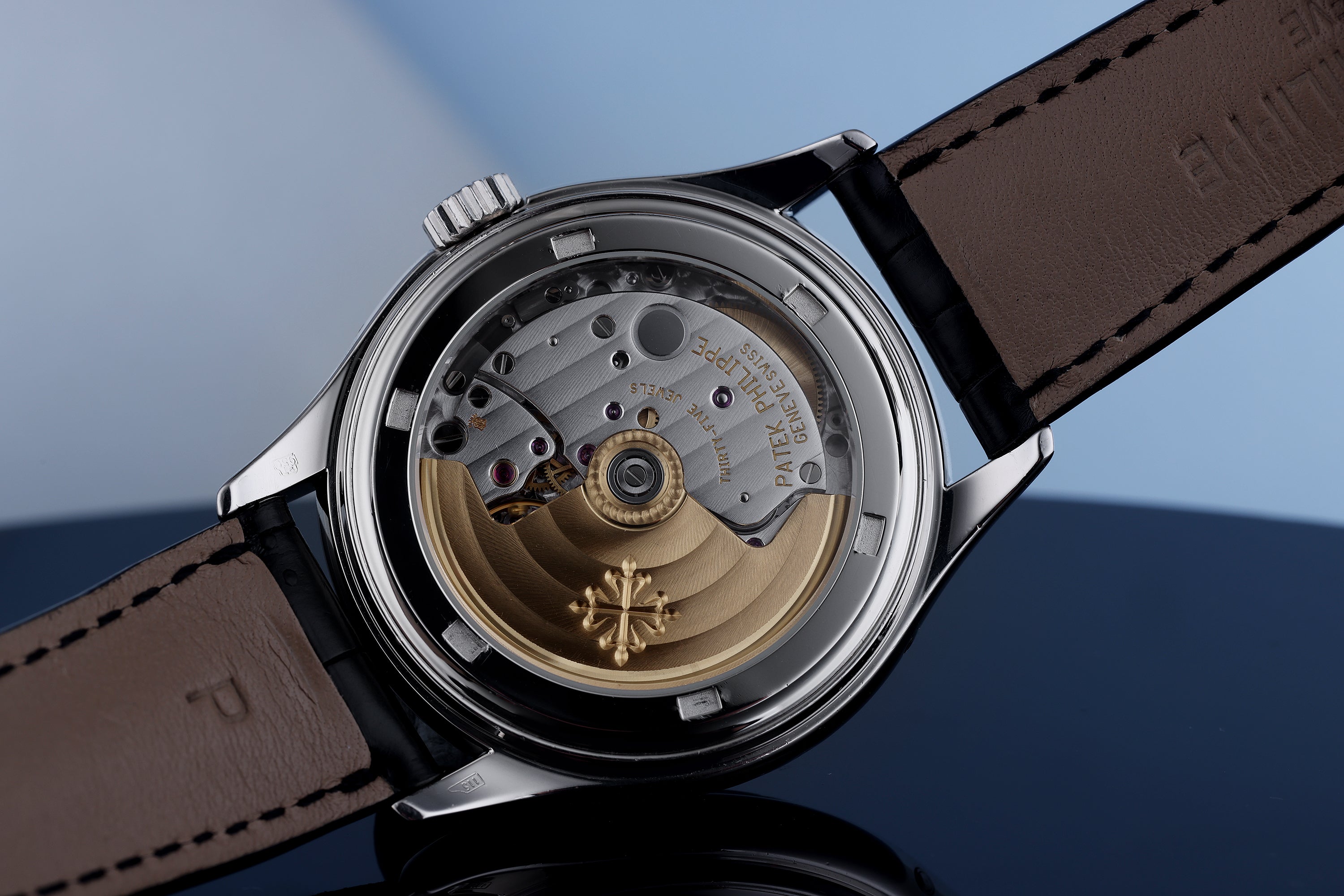 Patek Philippe Annual Calendar | REF. 5035 | Platinum | Black Dial | 37mm | 1998 | Extract from the Archives