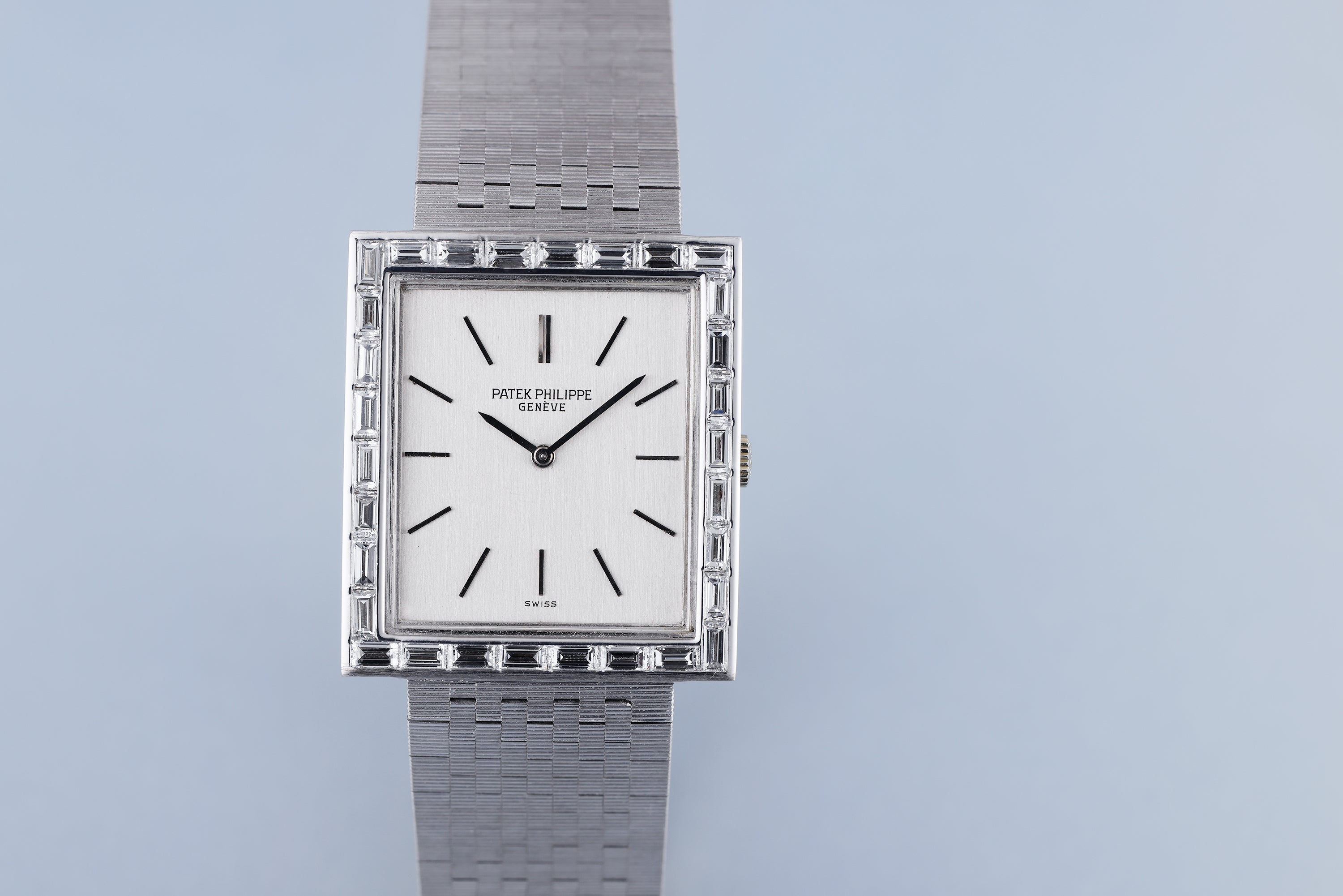 Patek Philippe Vintage Watch | REF. 3540-2 | 18k White Gold | 25.7MM | Diamond Bezel