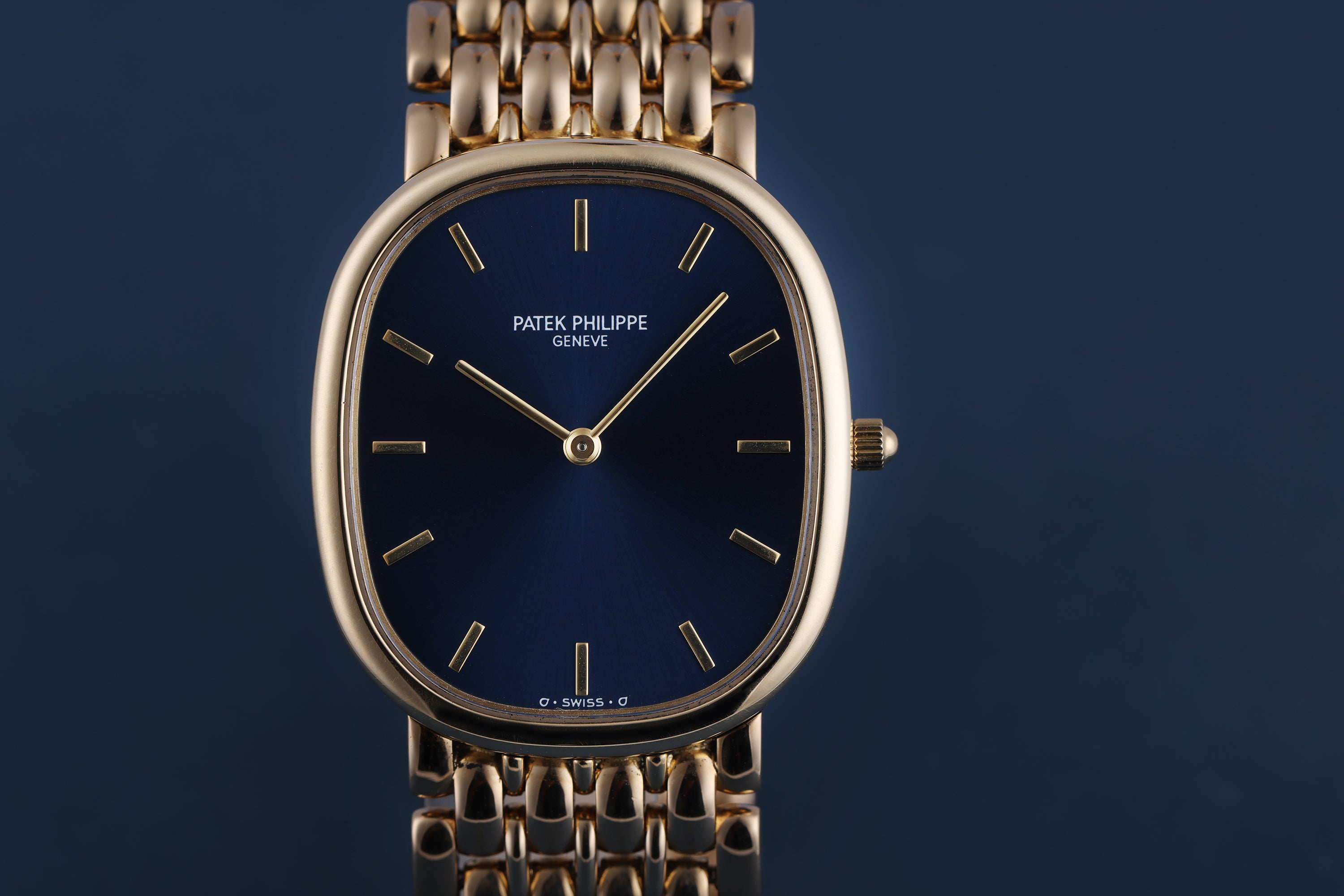 Patek Philippe Ellipse | REF. 3738/122 | 18k Yellow Gold | 31mm