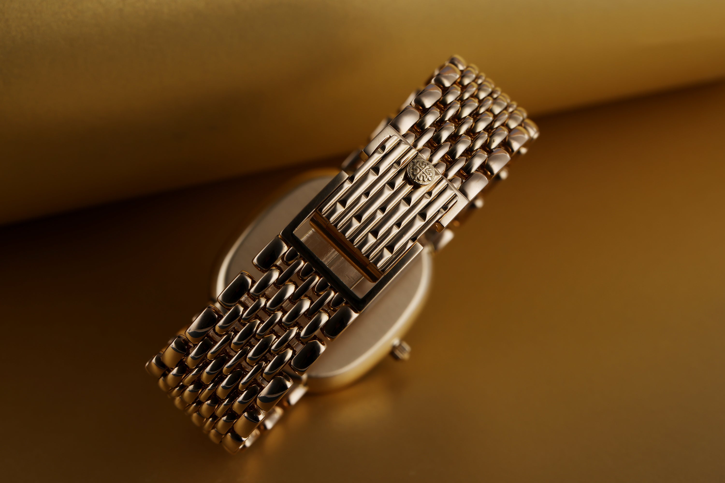 Patek Philippe Ellipse | REF. 3738/122 | 18k Yellow Gold | 31mm