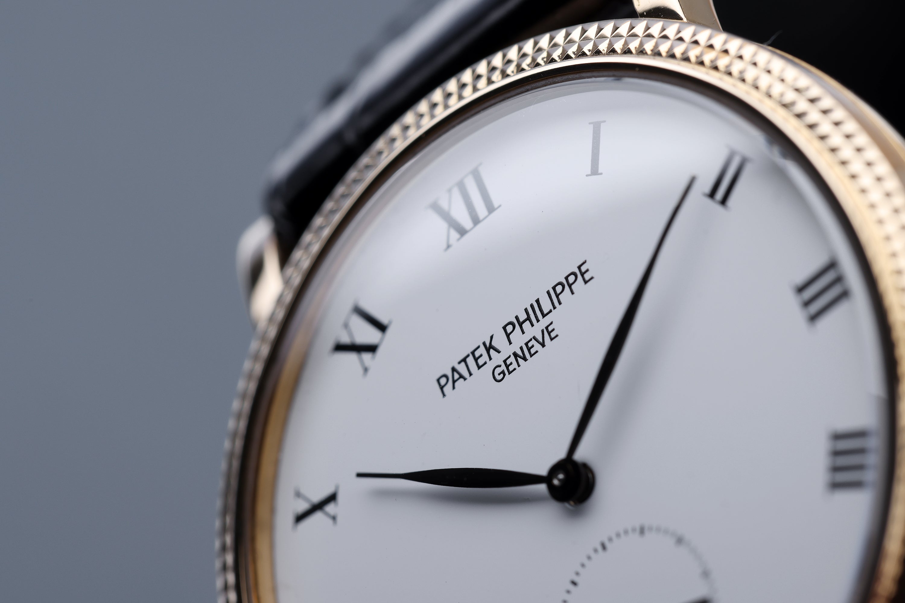 Patek Philippe Calatrava | REF. 3919J | 33mm | 18k Yellow Gold | Box & Papers