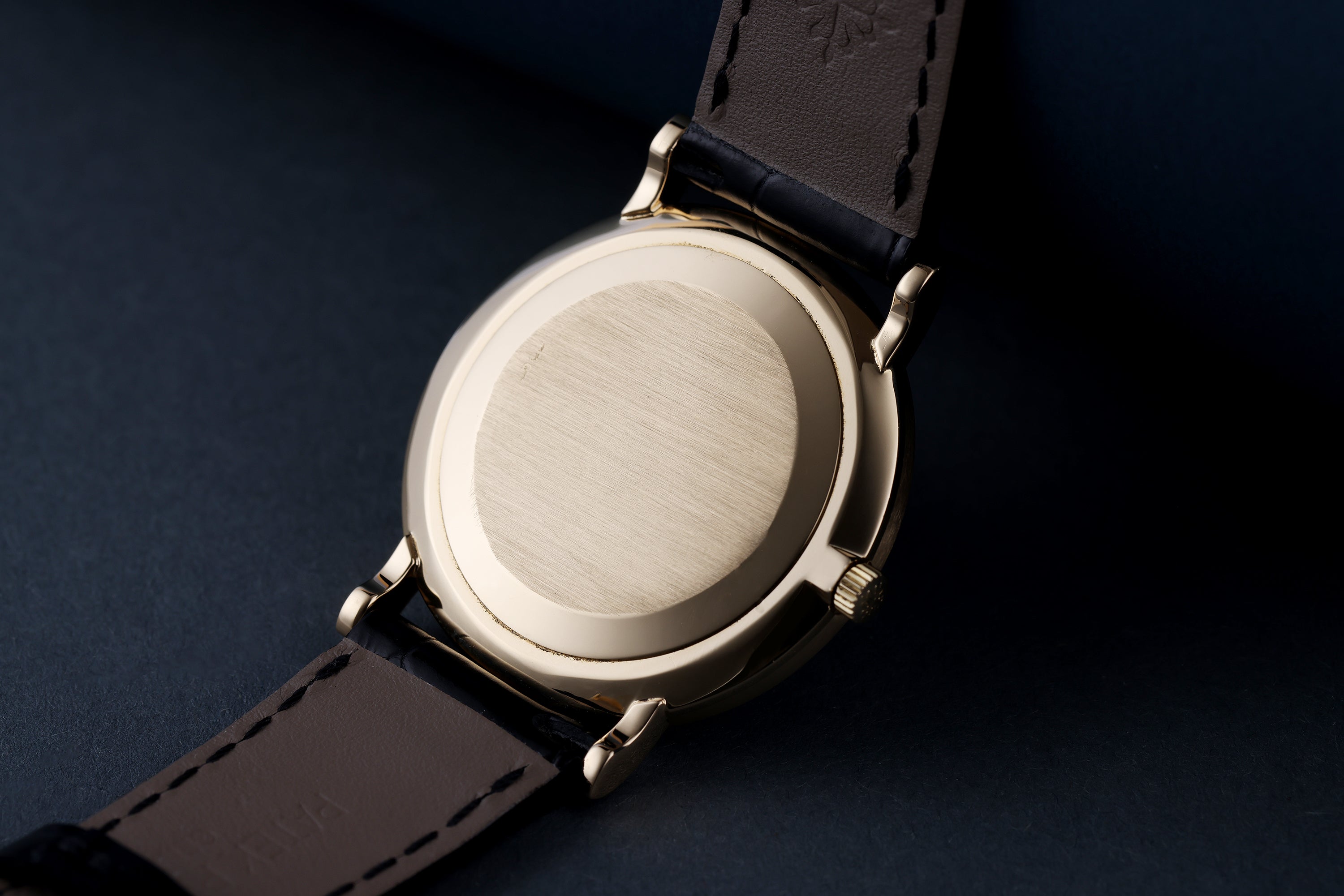 Patek Philippe Calatrava | REF. 3919J | 33mm | 18k Yellow Gold | Box & Papers