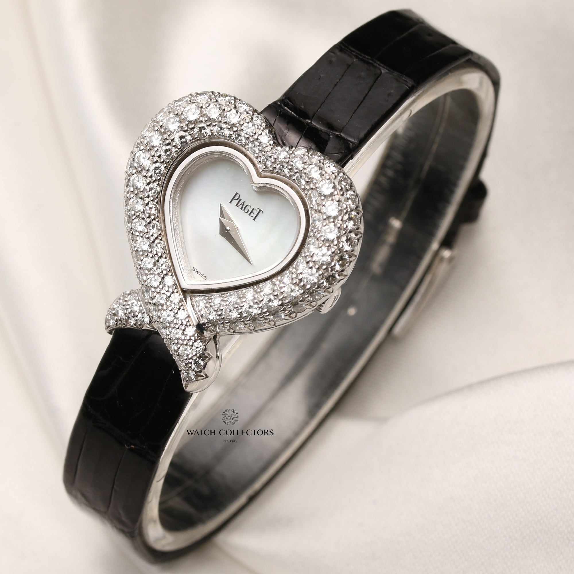 Piaget 18K White Gold Diamond Bezel MOP Dial Second Hand Watch Collectors 3