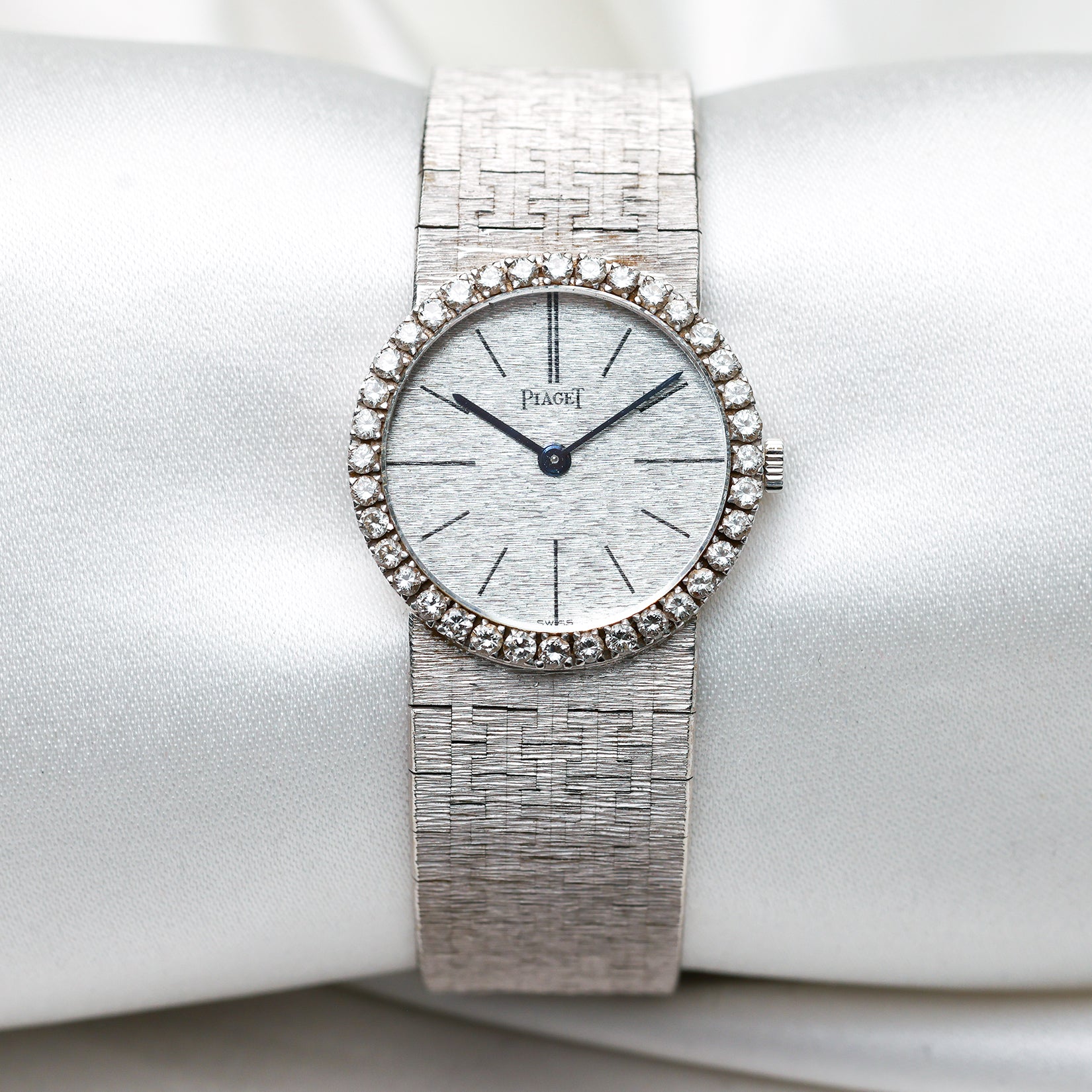Piaget 18K White Gold Diamond Bezel Second Hand Watch Collectors 1