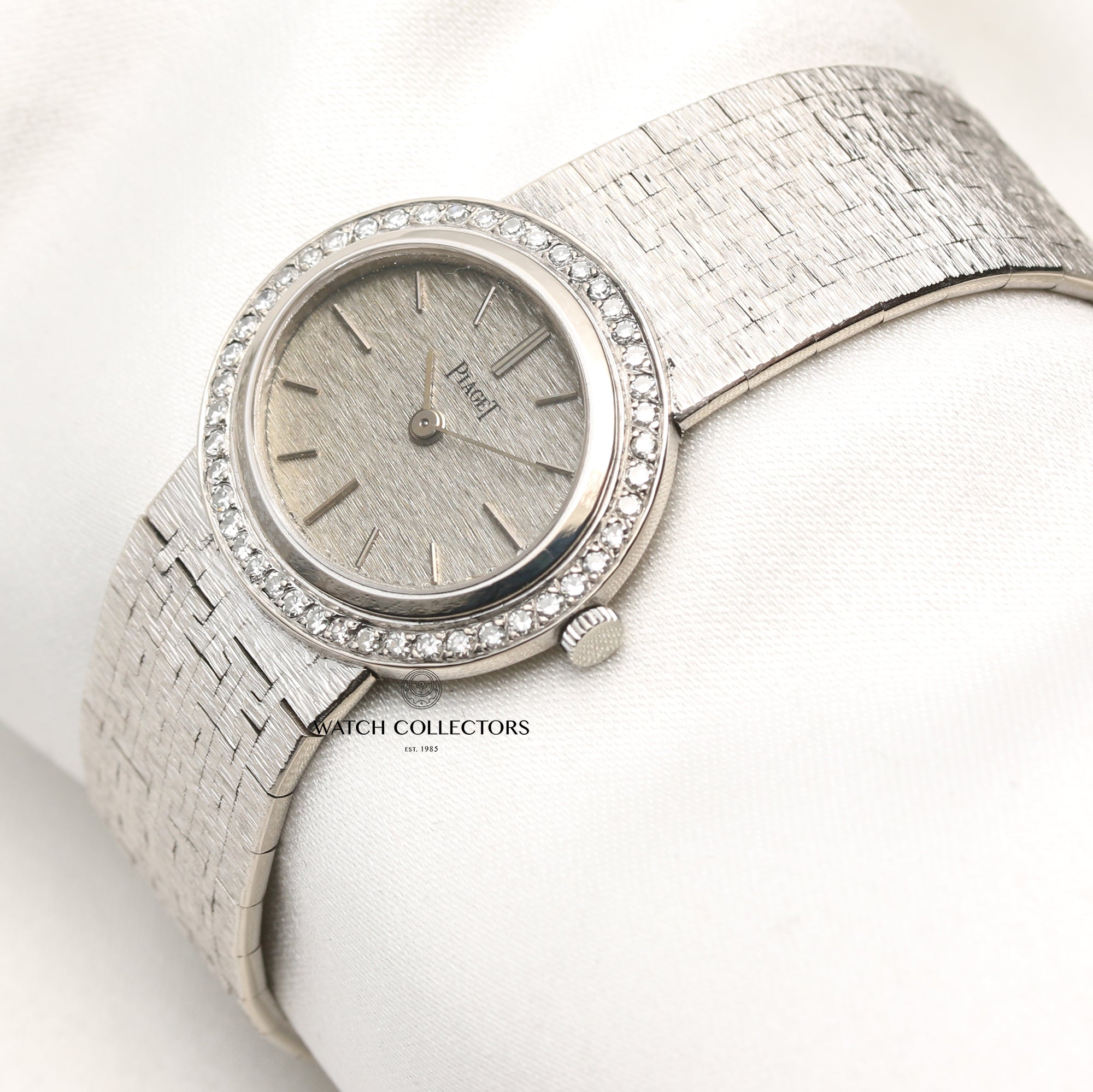 Piaget 18K White Gold Diamond Bezel Second Hand Watch Collectors 3