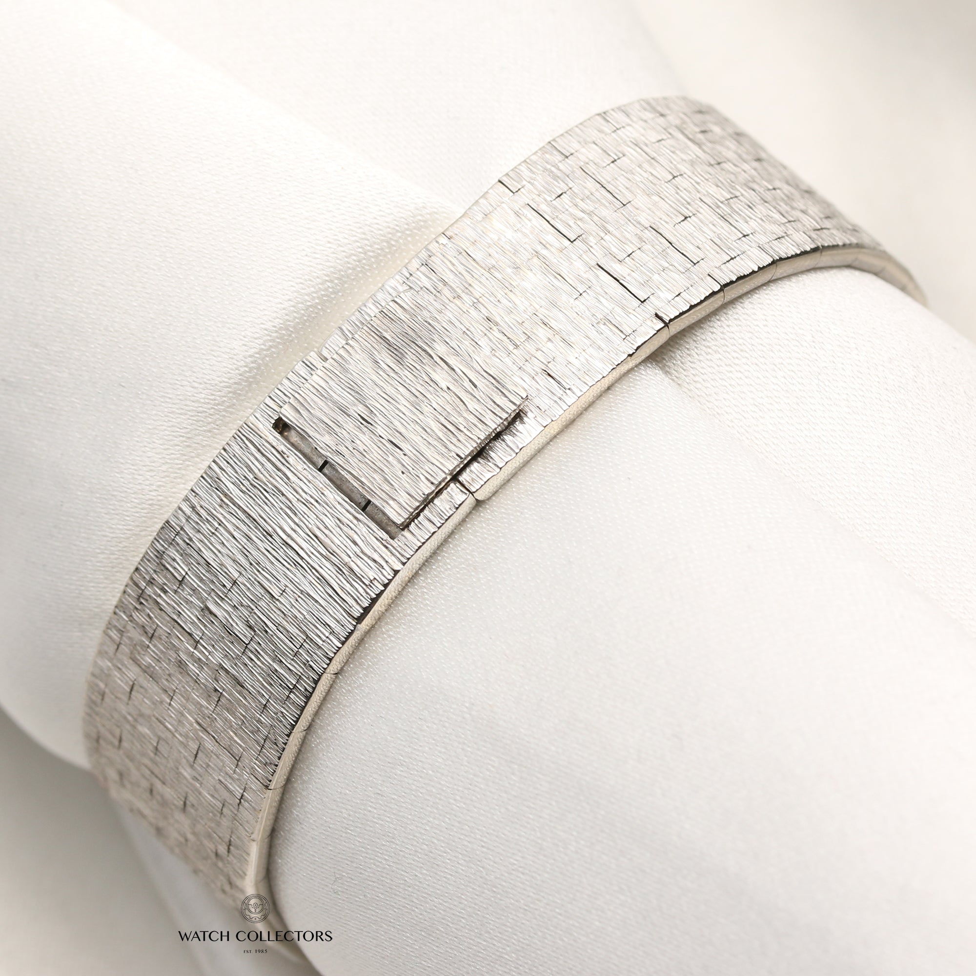 Piaget 18K White Gold Diamond Bezel Second Hand Watch Collectors 6
