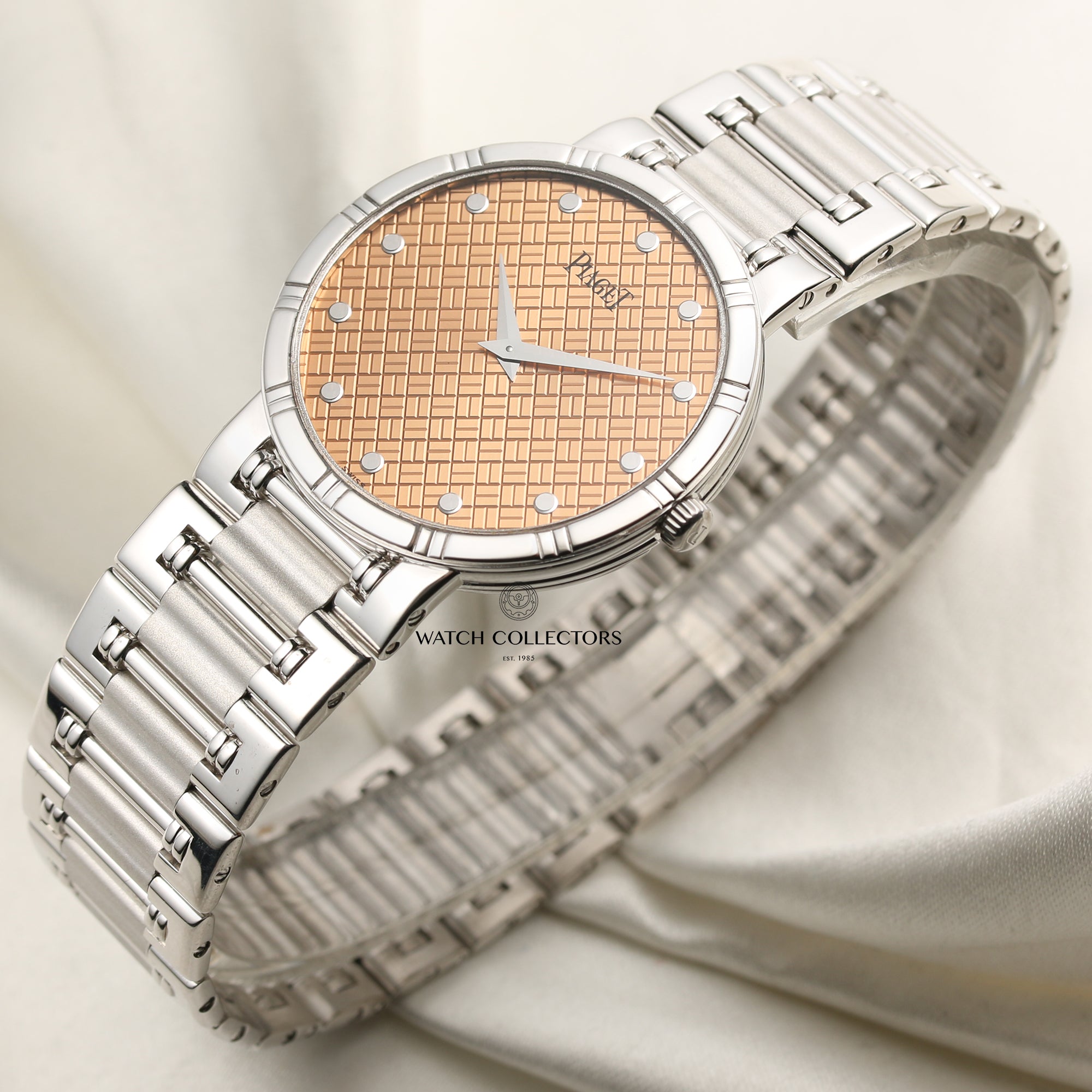 Piaget 18K White Gold Salmon Dial Second Hand Watch Collectors 3