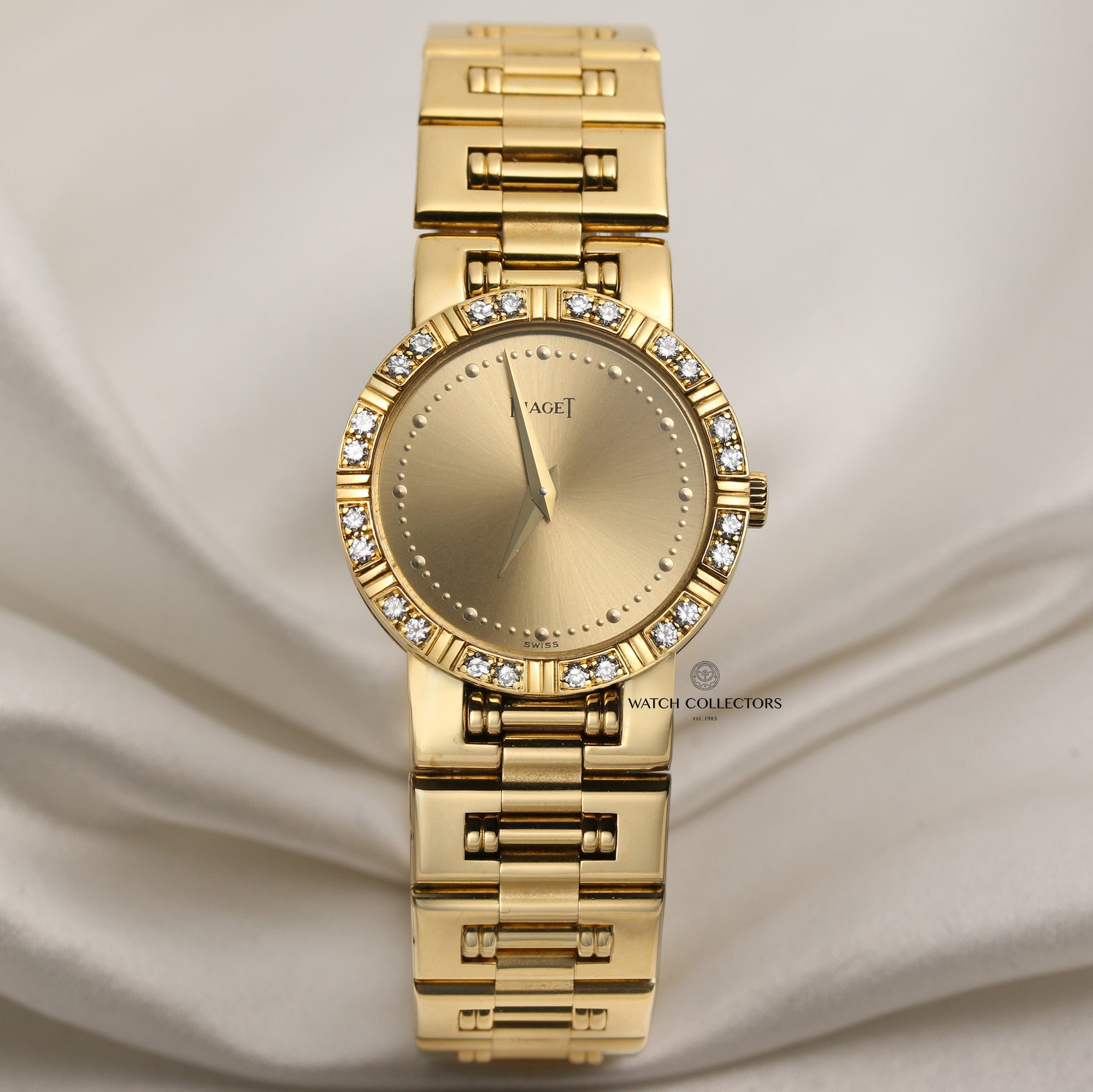 Piaget 18K Yellow Gold Diamond Bezel Second Hand Watch Collectors 1