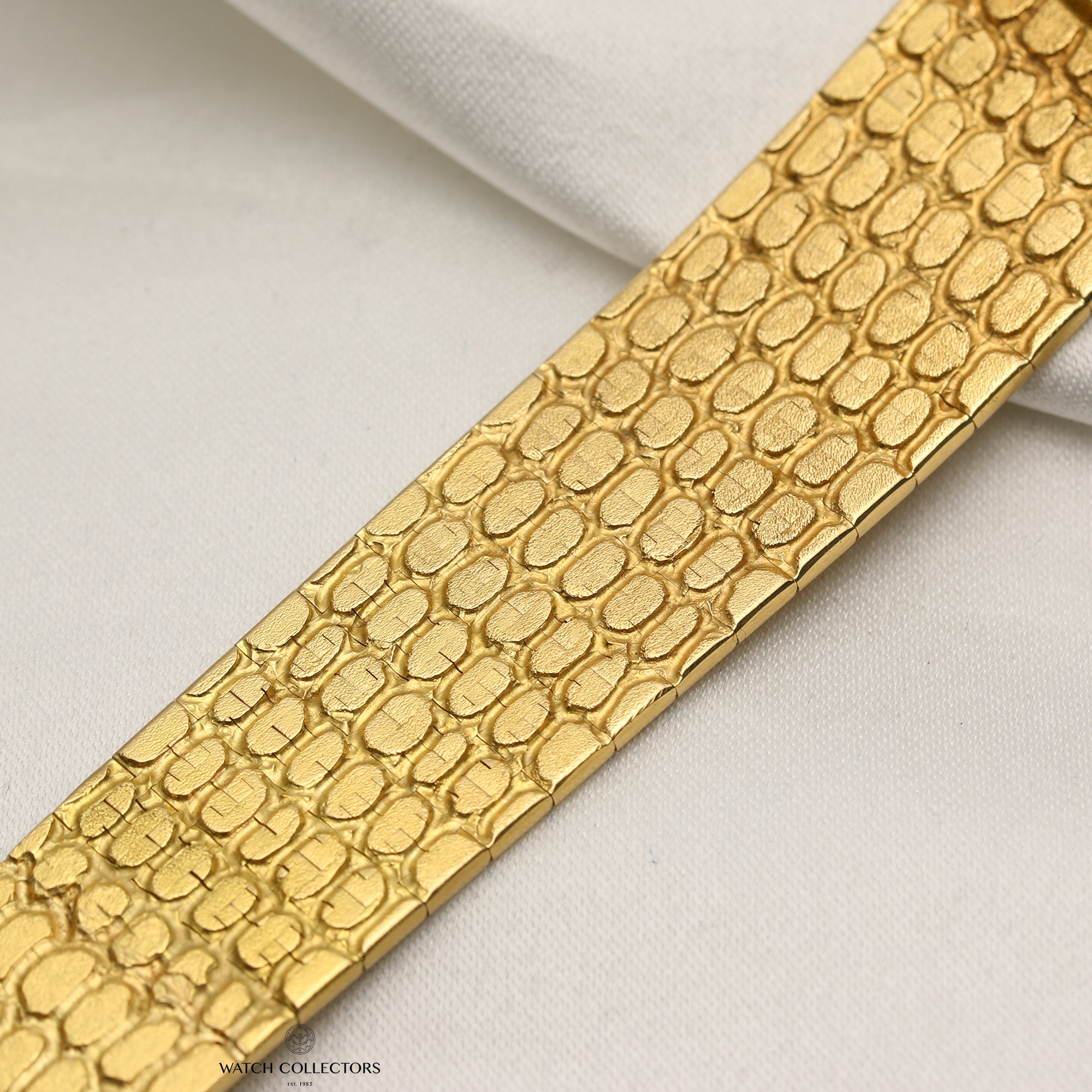 Piaget 18K Yellow Gold Diamond Onyx Dial Second Hand Watch Collectors 8