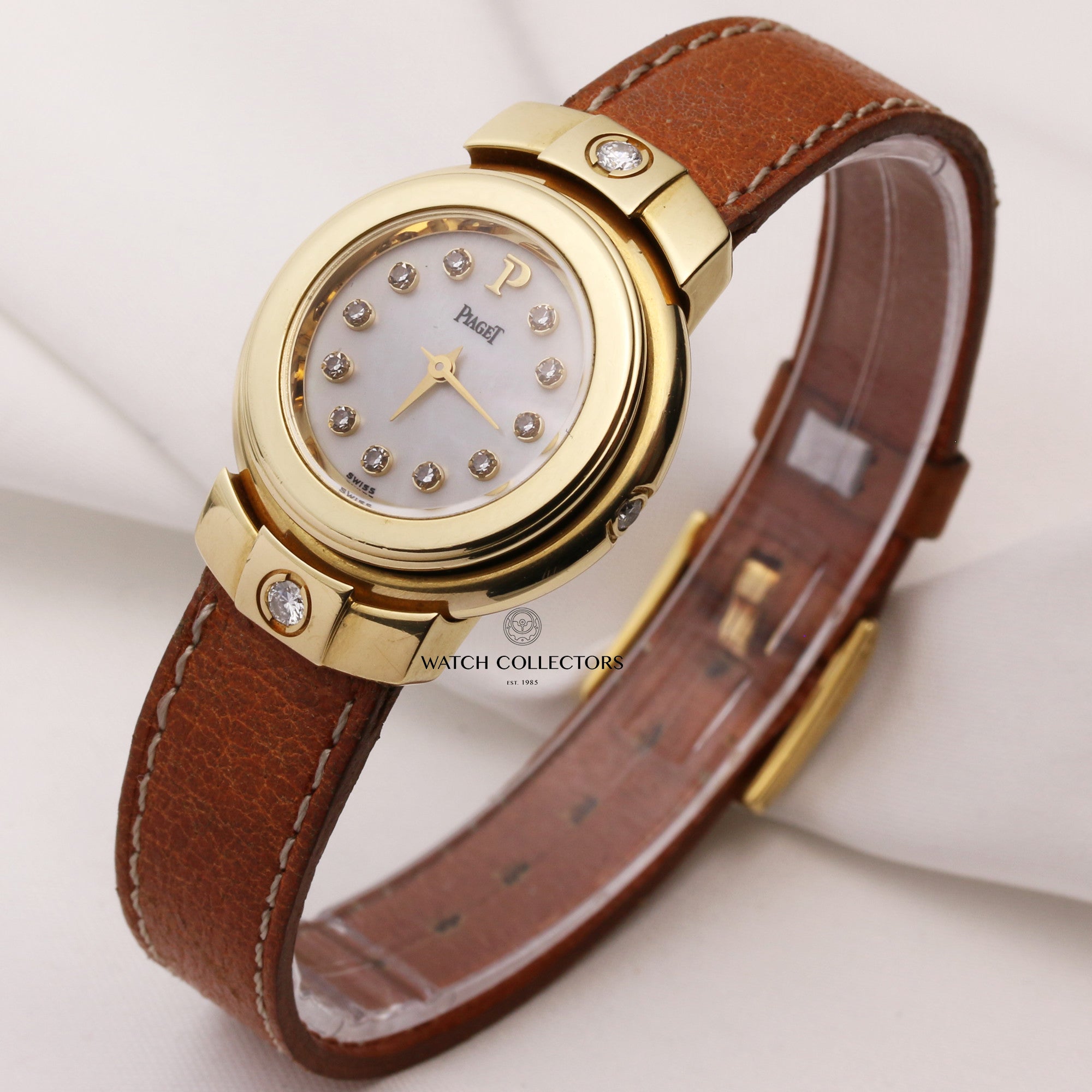 Piaget-18K-Yellow-Gold-MOP-Diamond-Second-hand-Watch-Collectors-3