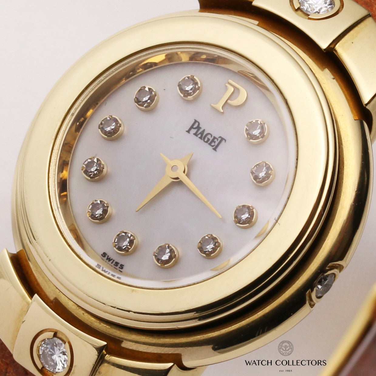 Piaget-18K-Yellow-Gold-MOP-Diamond-Second-hand-Watch-Collectors-4