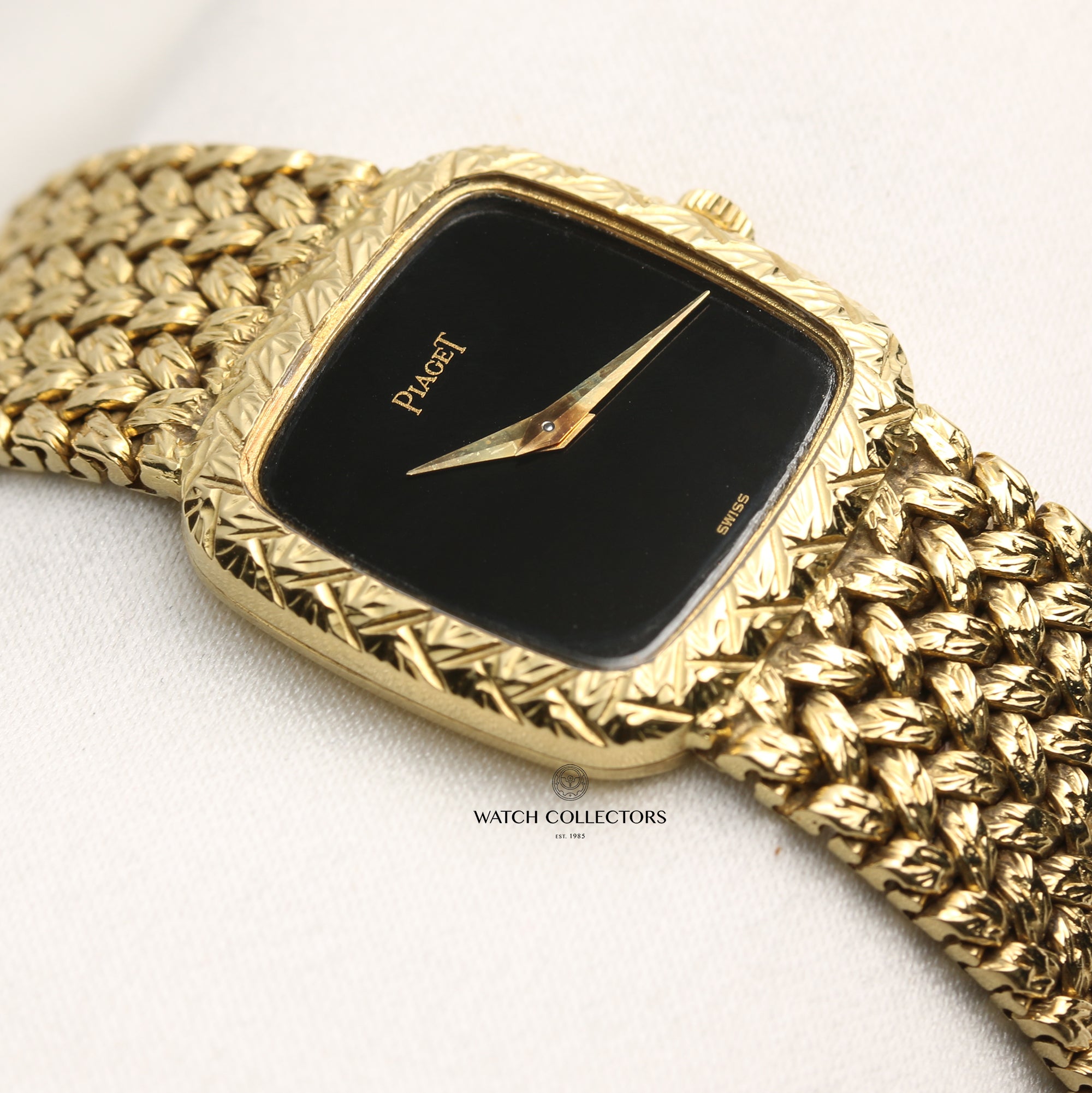 Piaget 18K Yellow Gold Onyx Dial Second Hand Watch Collectors 4