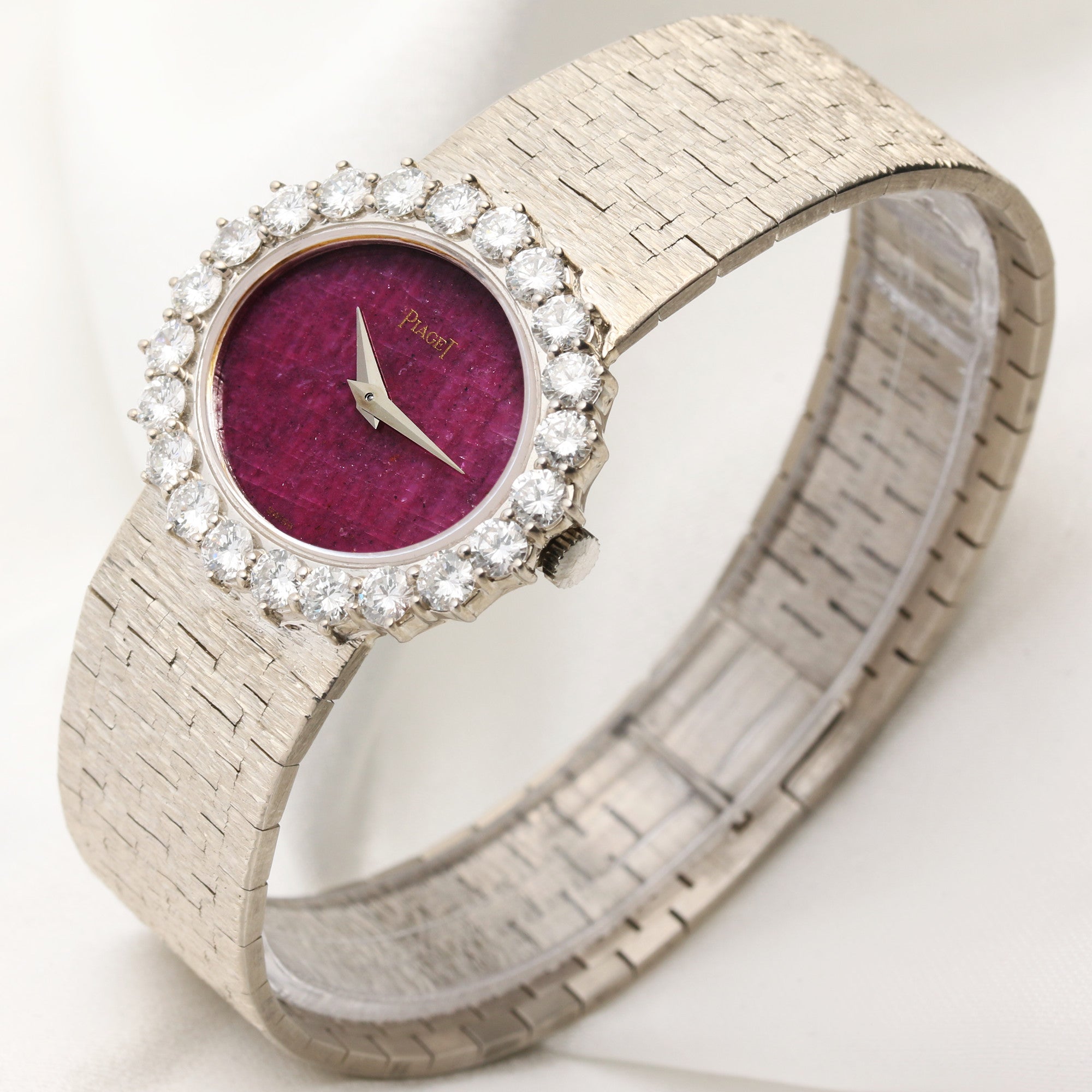 Piaget 9330A6 Diamond Bezel 18K White Gold Second Hand Watch Collectors 1 (3)