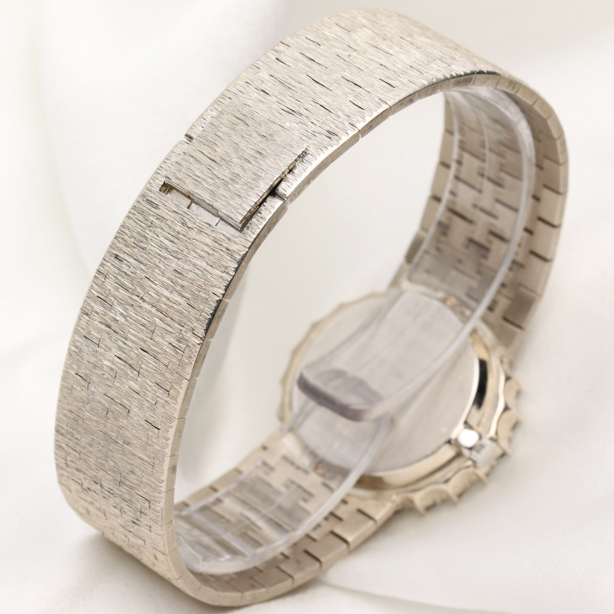 Piaget 9330A6 Diamond Bezel 18K White Gold Second Hand Watch Collectors 1 (6)