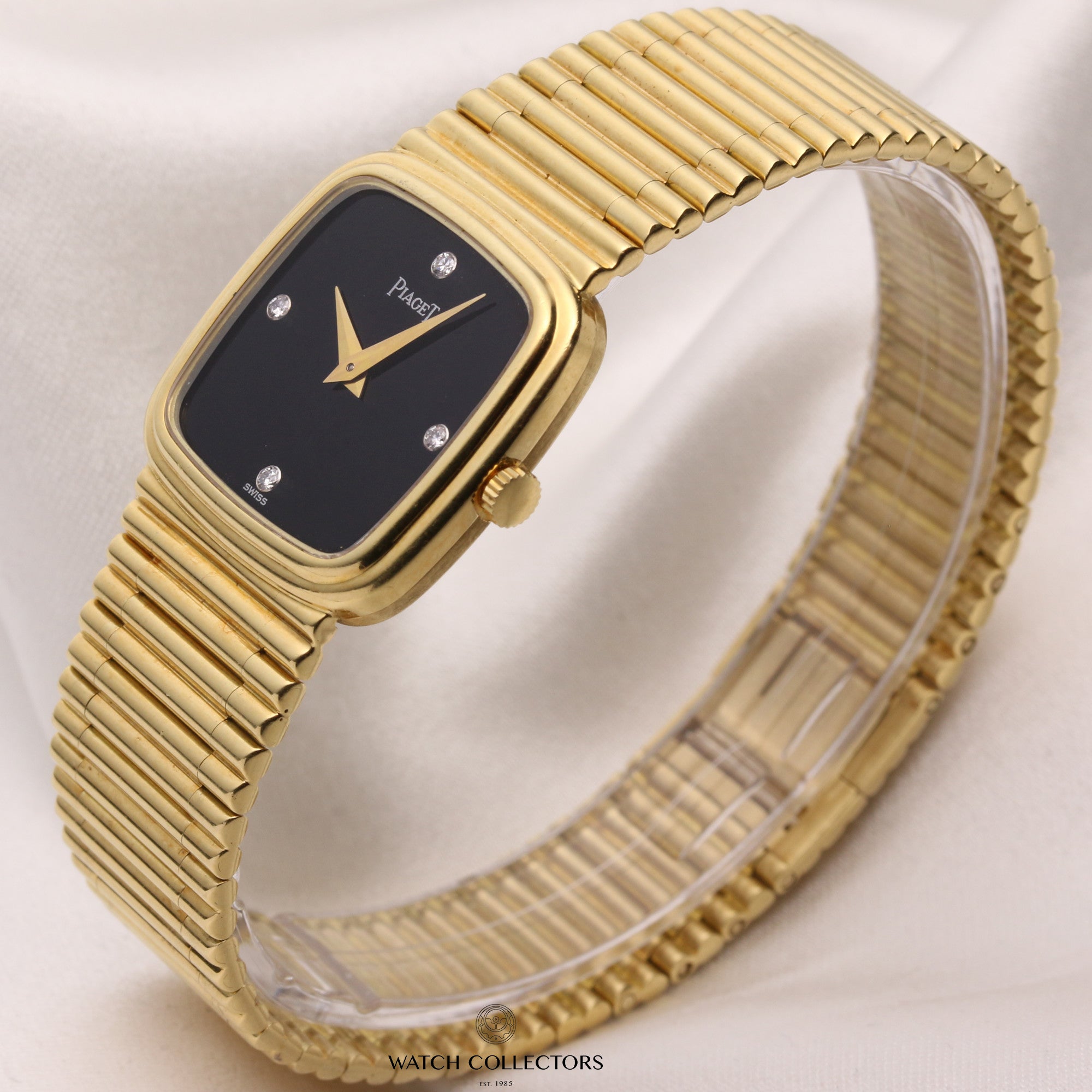 Piaget-9902G1-18k-yellow-gold-Diamond-Second-Hand-Watch-Collectors-3