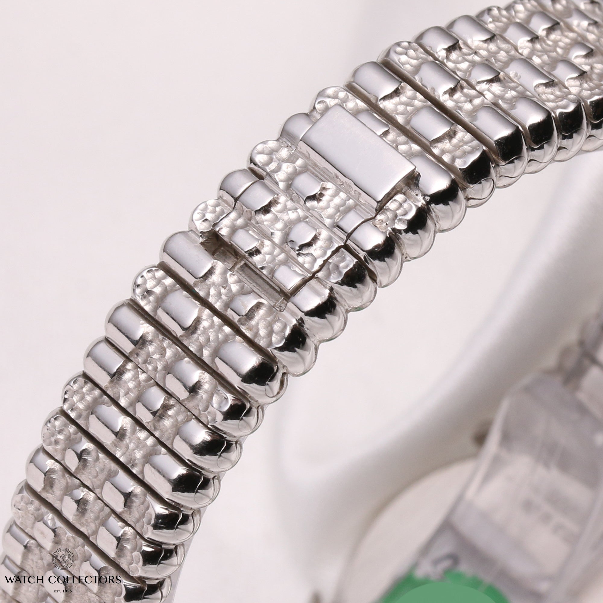 Piaget-Pave-Diamond-Dial-18K-White-Gold-Second-Hand-Watch-Collectors-6