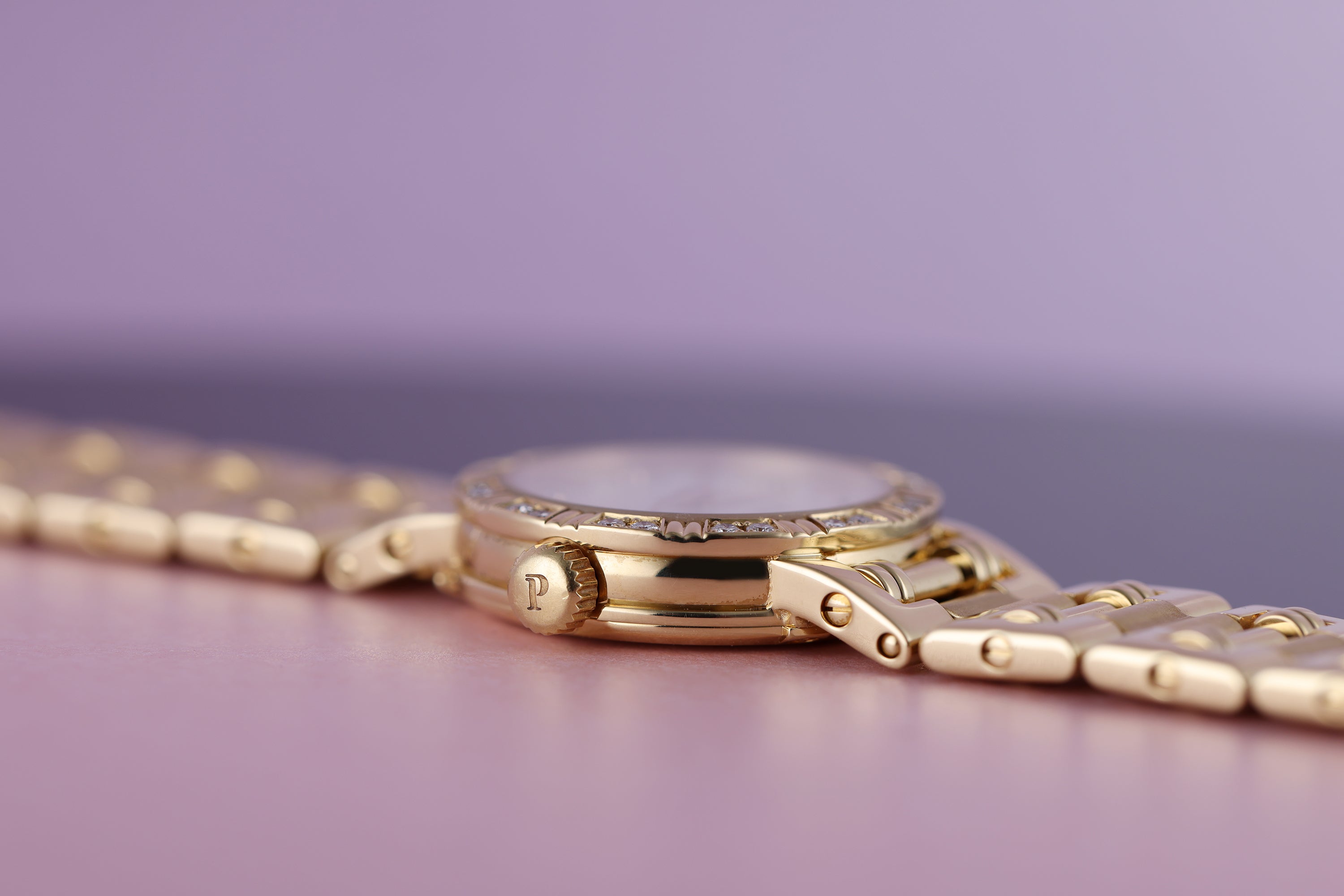 Piaget Dancer | REF. 5964 A K 81 | 18k Yellow Gold | Mother of Pearl dial, Diamond Hours & Bezel