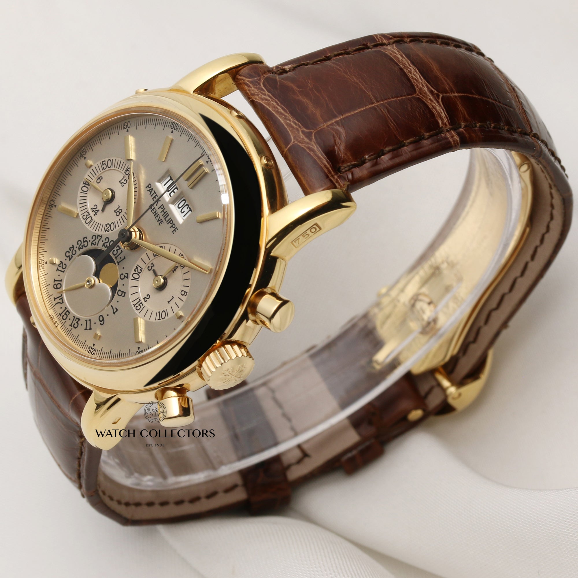 Rare-Patek-Philippe-3971-Grand-Complications-Perpetual-Calendar-Chronograph-18K-Yellow-Gold-Second-Hand-Watch-Collectors-2