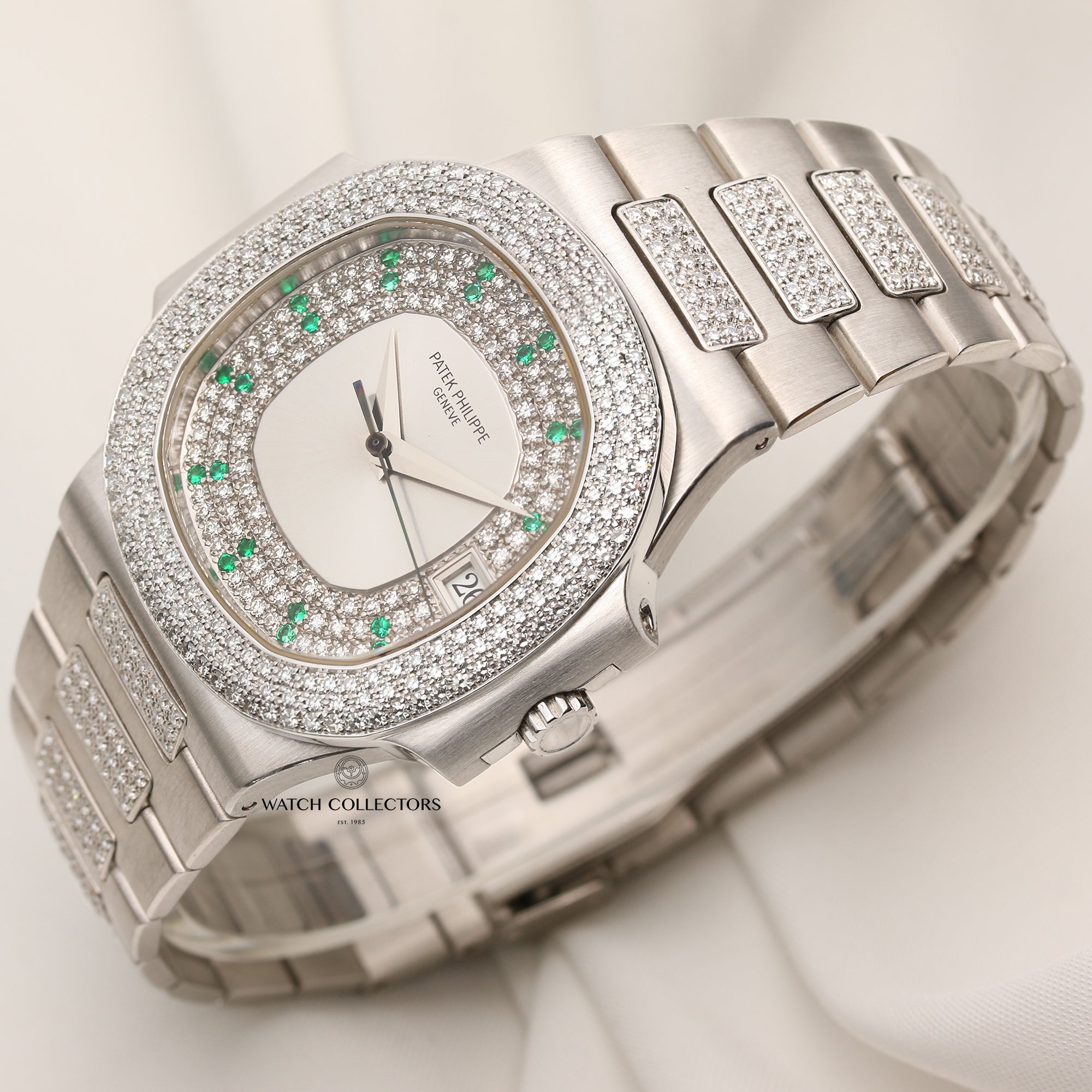 Rare Patek Philippe Nautilus 3800_105G-001 Diamond & Emerald 18K White Gold Second Hand Watch Collectors 3