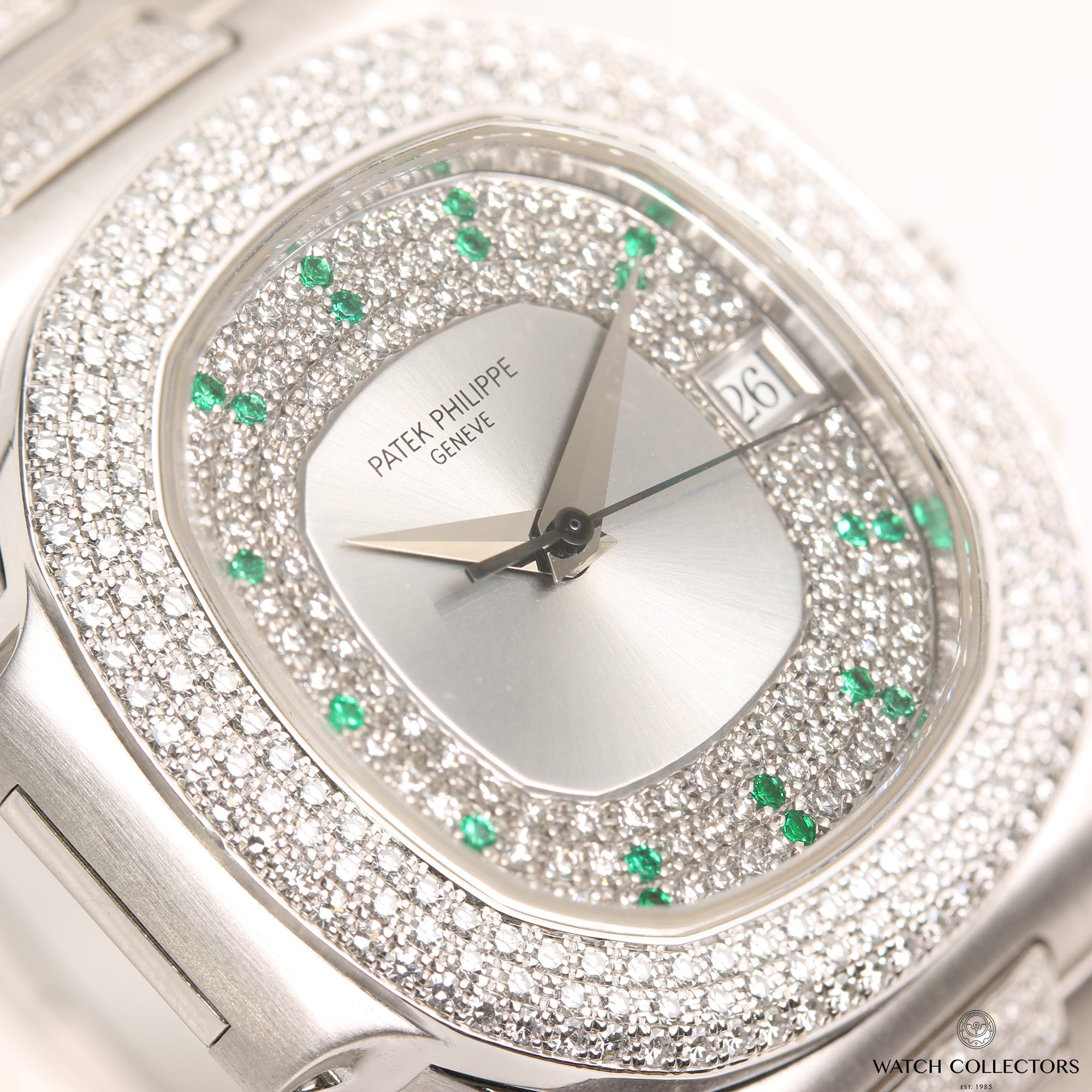 Rare Patek Philippe Nautilus 3800_105G-001 Diamond & Emerald 18K White Gold Second Hand Watch Collectors 5
