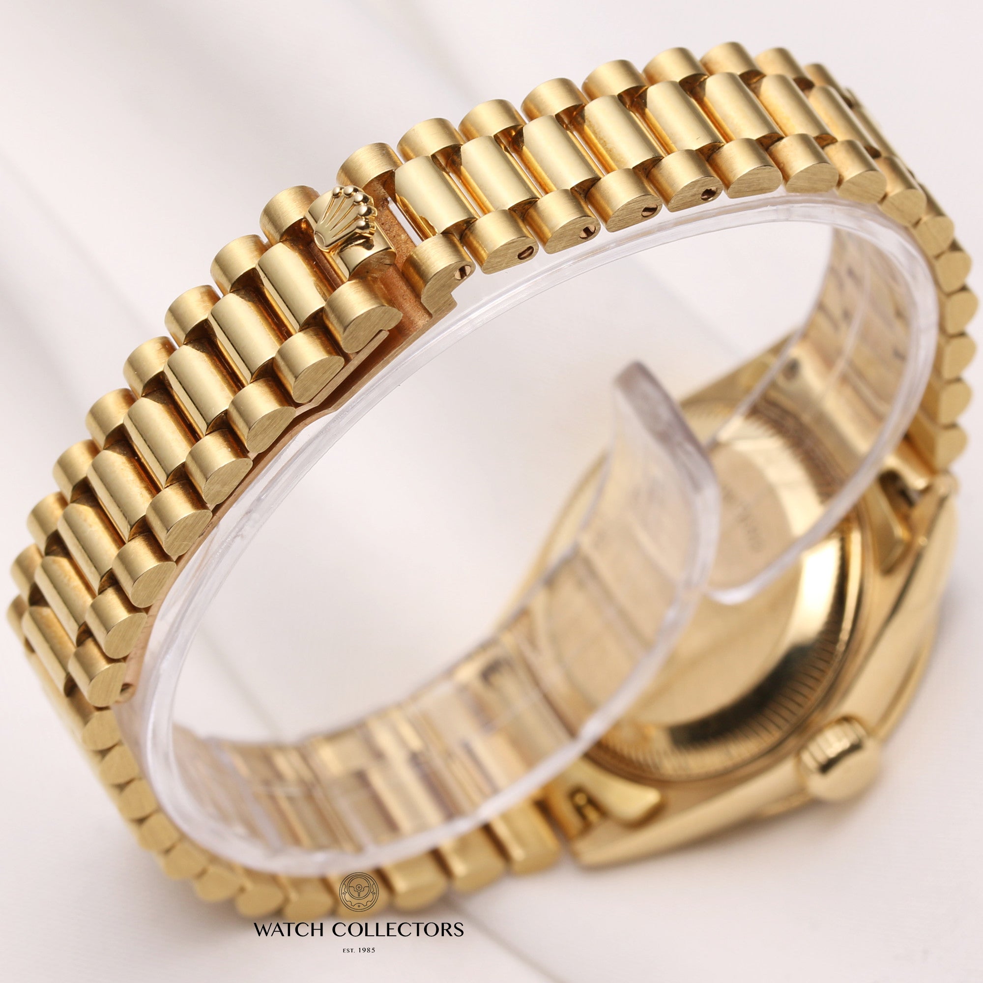 Rare-Rolex-Lady-DateJust-69158-18K-Yellow-Gold-Diamond-String-Ruby-Dial-Diamond-Bezel-Shoulders-Second-Hand-Watch-Collectors-6