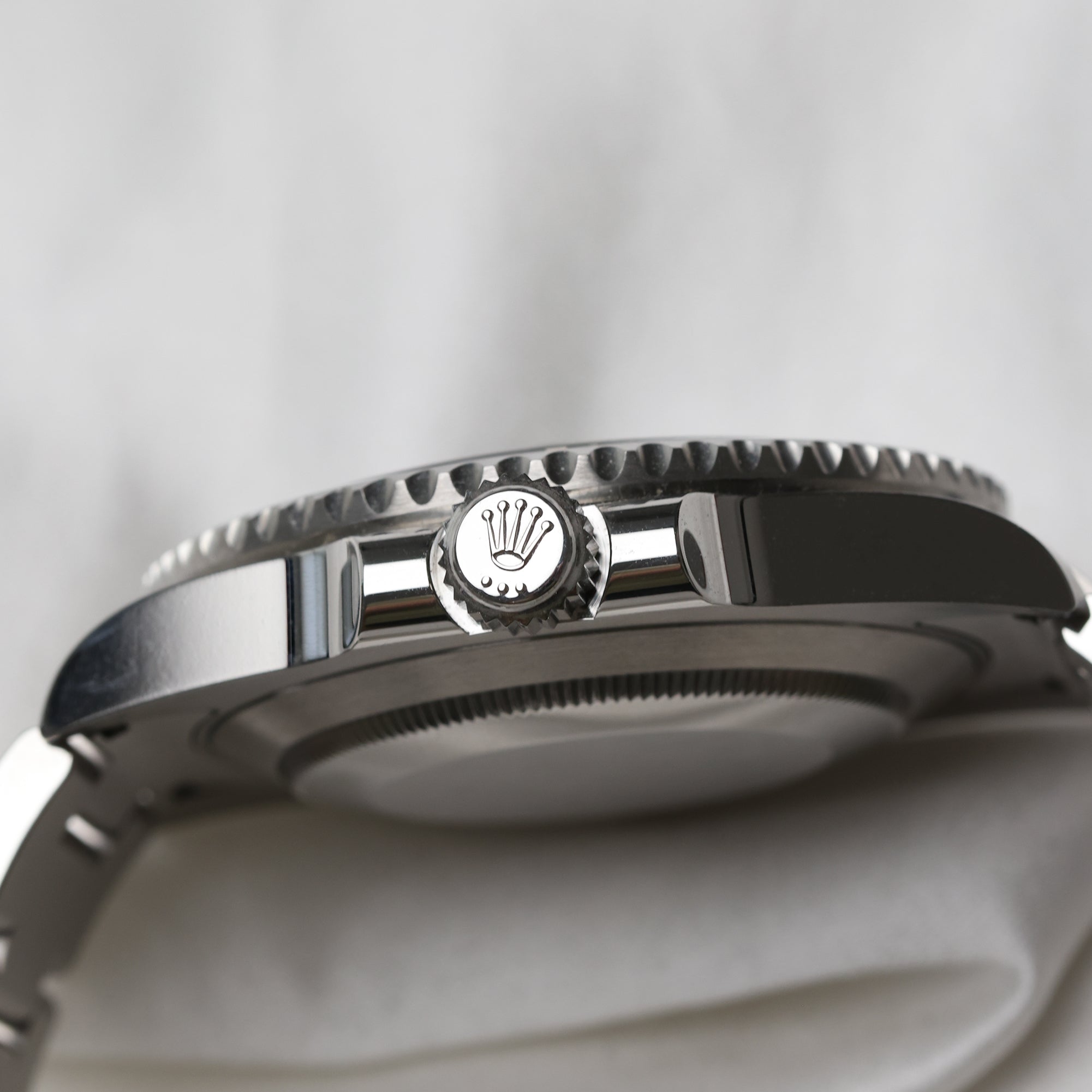 Rolex 116610LN Submariner Stainless Steel Second Hand Watch Collectors 3