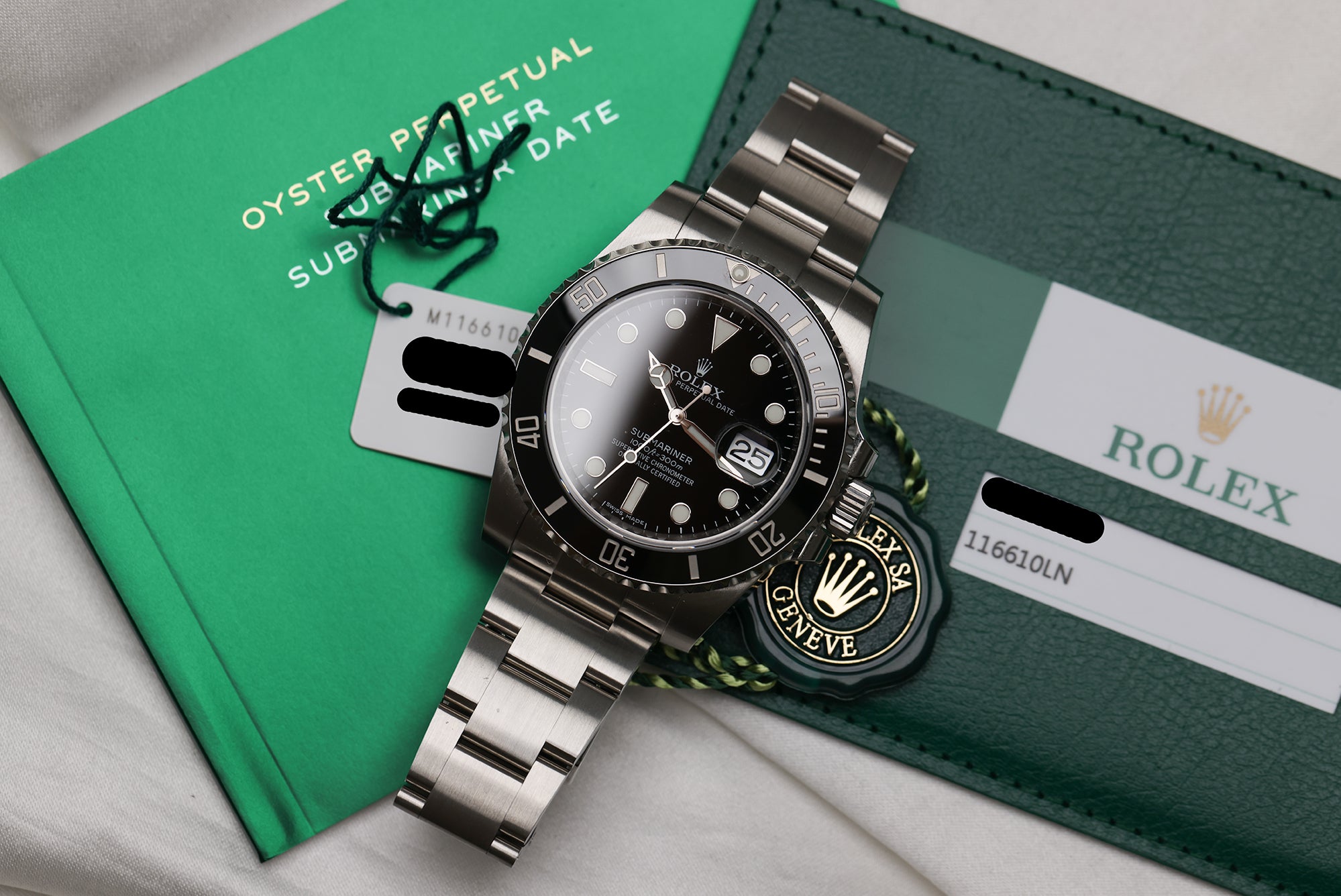 Rolex 116610LN Submariner Stainless Steel Second Hand Watch Collectors 6