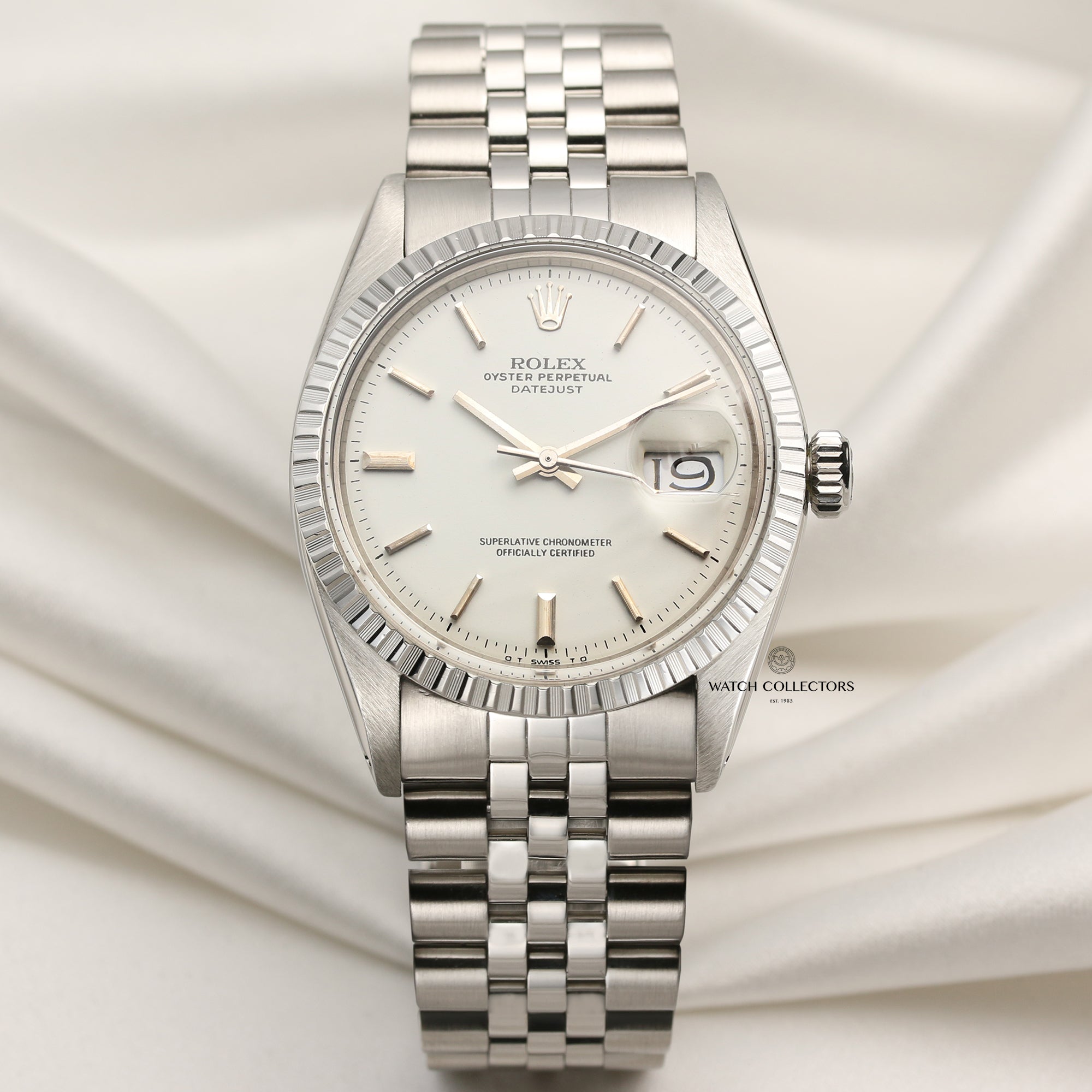 Rolex DateJust Engine Turned Bezel Stainless Steel Second Hand Watch Collectors 1