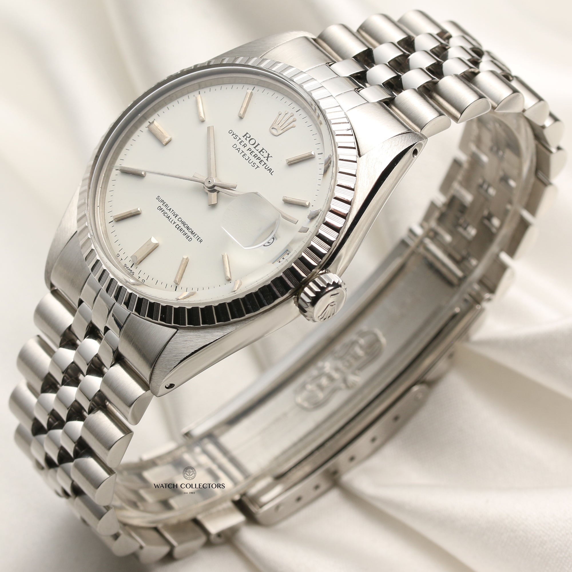 Rolex DateJust Engine Turned Bezel Stainless Steel Second Hand Watch Collectors 3