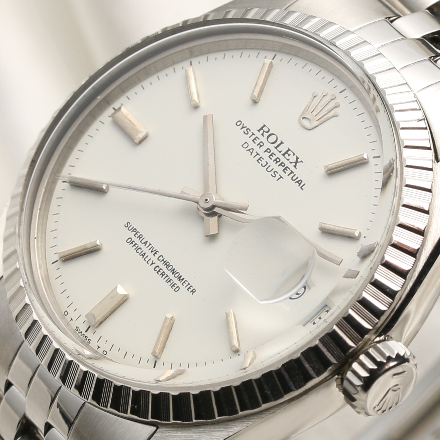 Rolex DateJust Engine Turned Bezel Stainless Steel Second Hand Watch Collectors 4