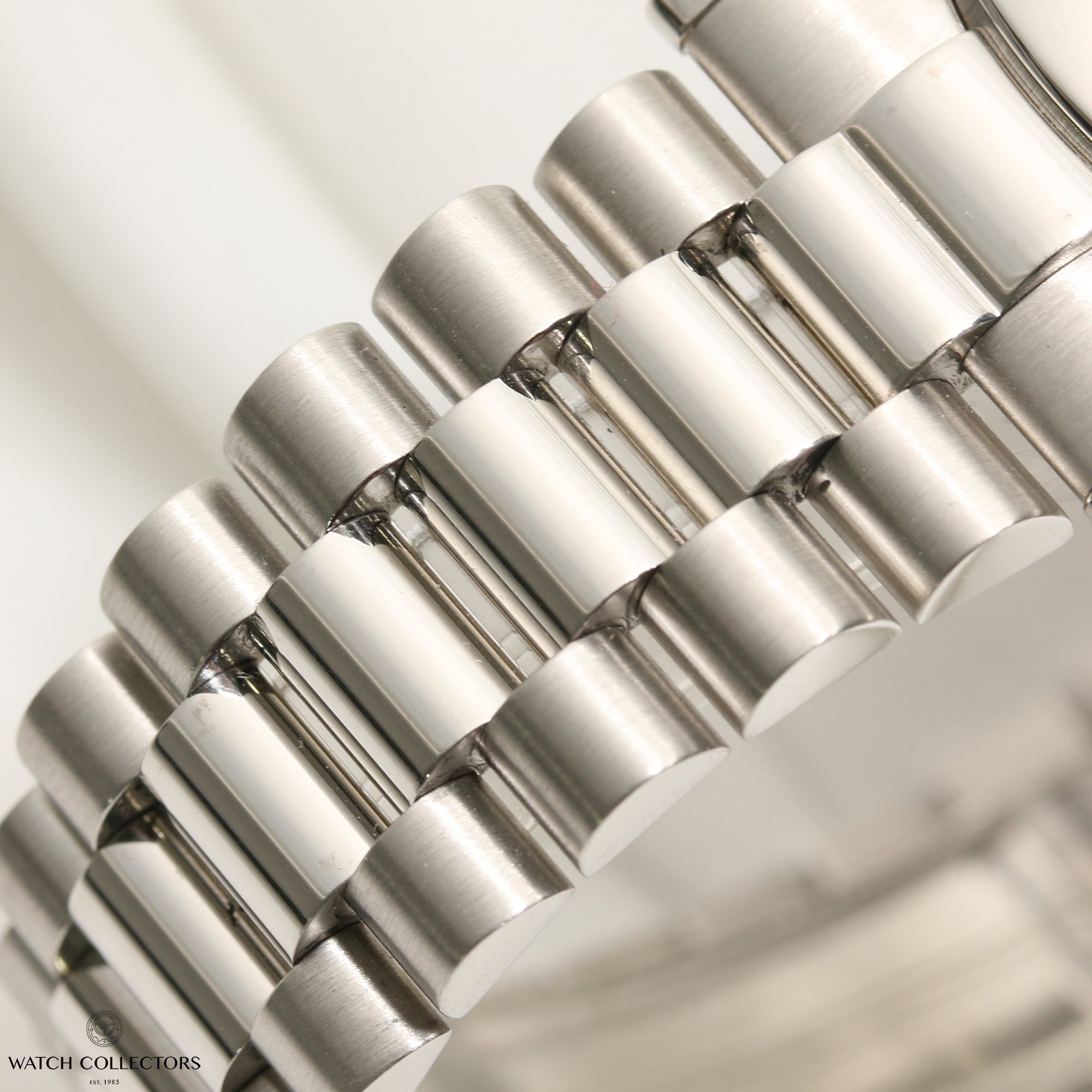 Rolex Day-Date 118206 Platinum Ice Blue Glacier Wave Arabic Numeral Dial Second Hand Watch Collectors 10