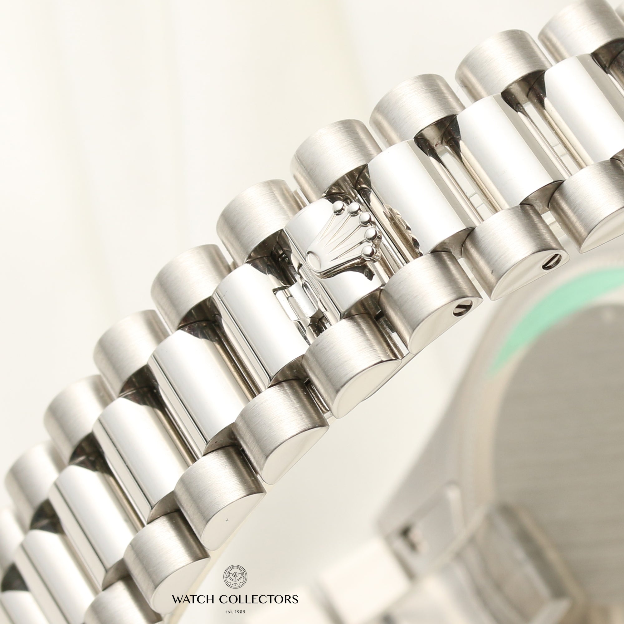 Rolex Day-Date 118206 Platinum Ice Blue Glacier Wave Arabic Numeral Dial Second Hand Watch Collectors 12