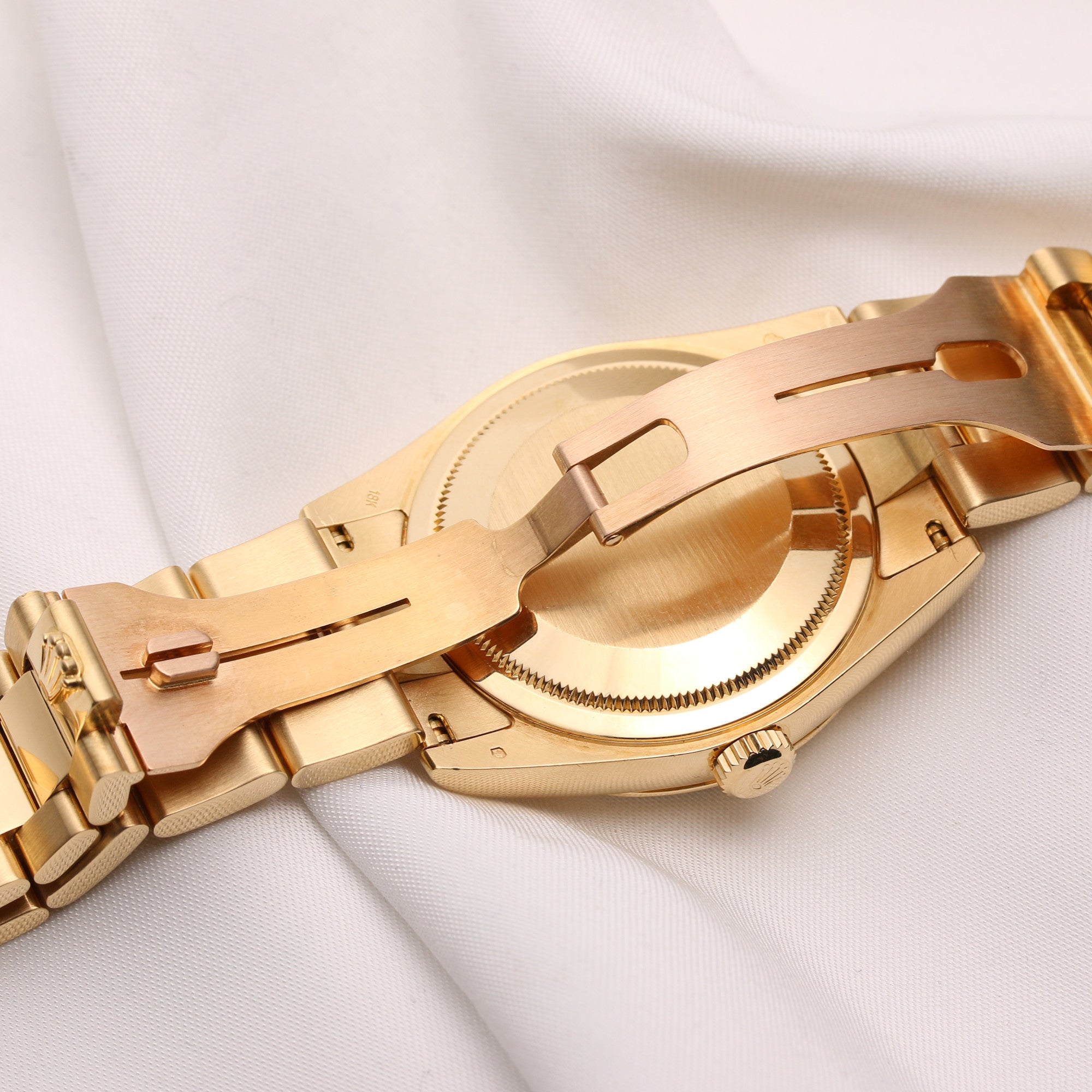 Rolex Day-Date 118208 18K Yellow Gold Champagne Dial Second Hand Watch Collectors 7