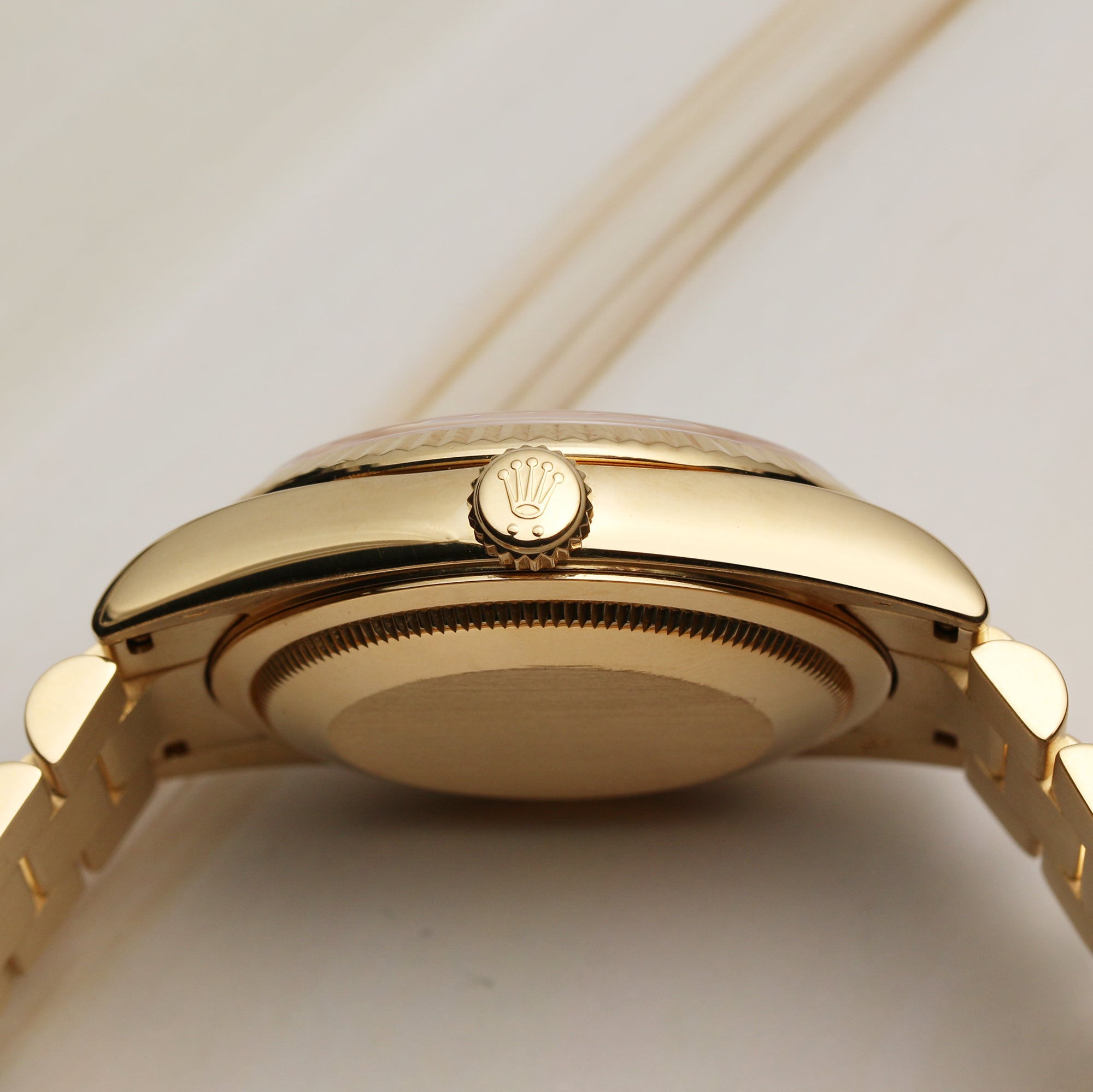 Rolex Day-Date 118238 18K Yellow Gold Champagne Dial Second hand Watch Collectors 5