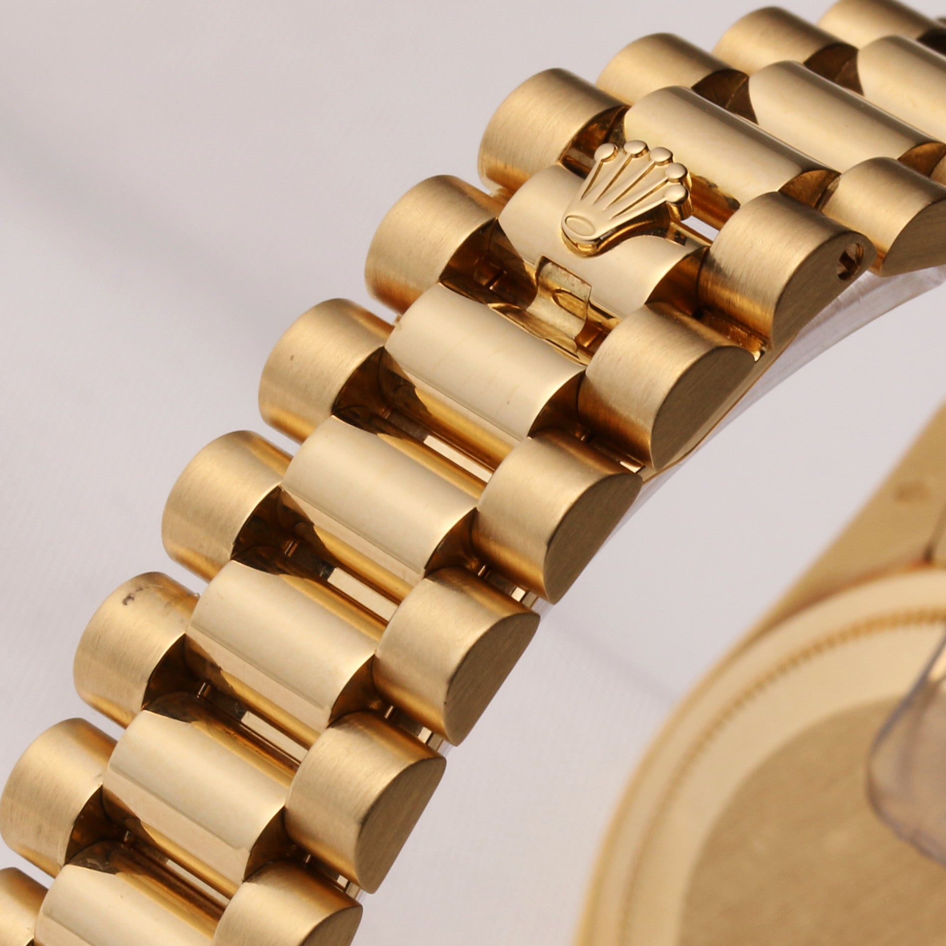 Rolex Day-Date 118238 Champagne Diamond Dial 18K Yellow Gold Second Hand Watch Collectors 6