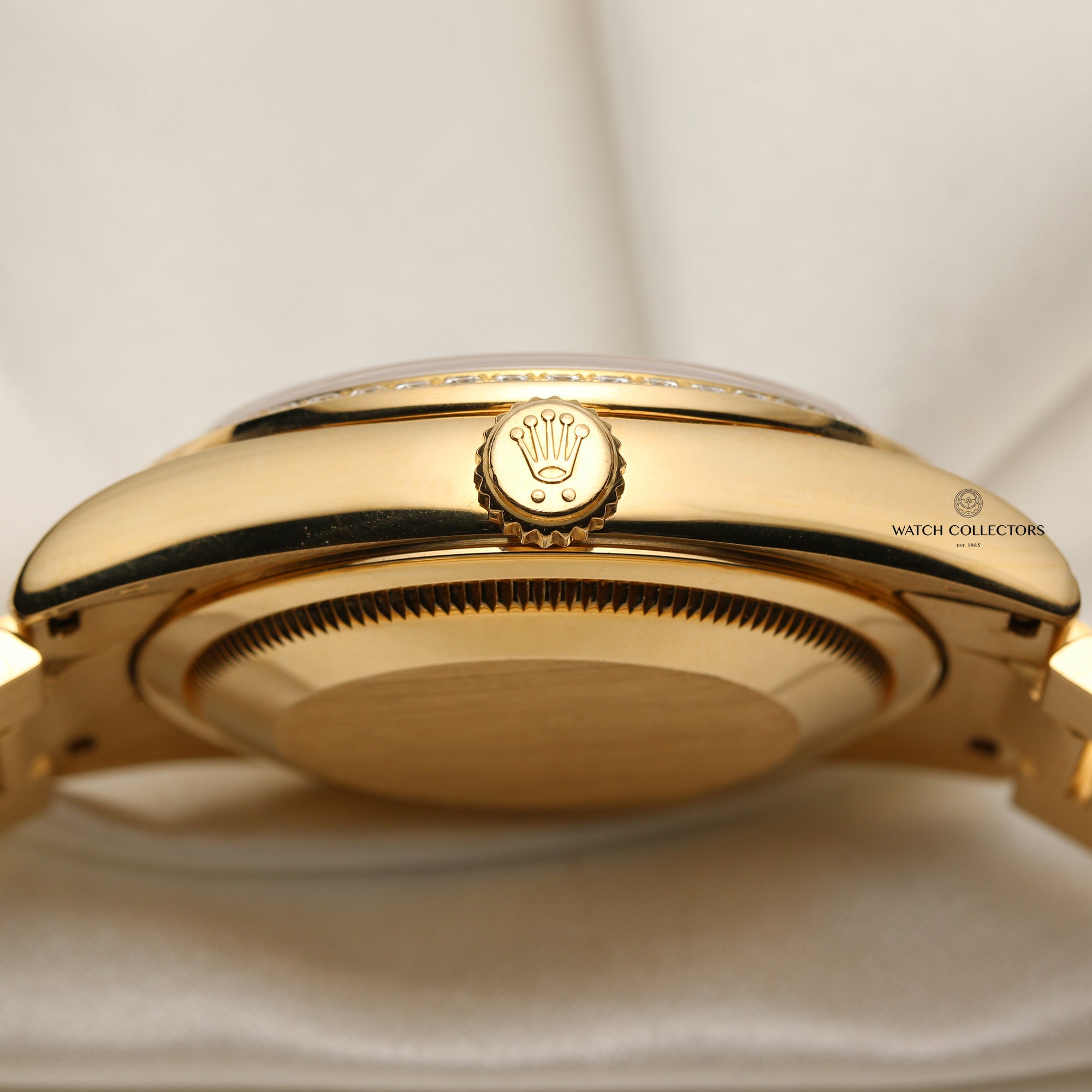 Rolex Day-Date 118388 Black Diamond Dial 18K Yellow Gold Second Hand Watch Collectors 7