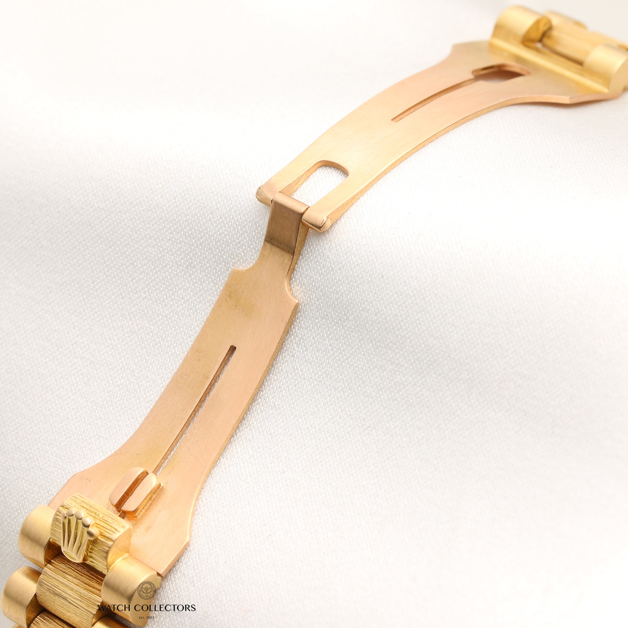 Rolex Day-Date 18078 18K Yellow Gold Blue Diamond Degrading Dial Bark Finish Second Hand Watch Collectors 9