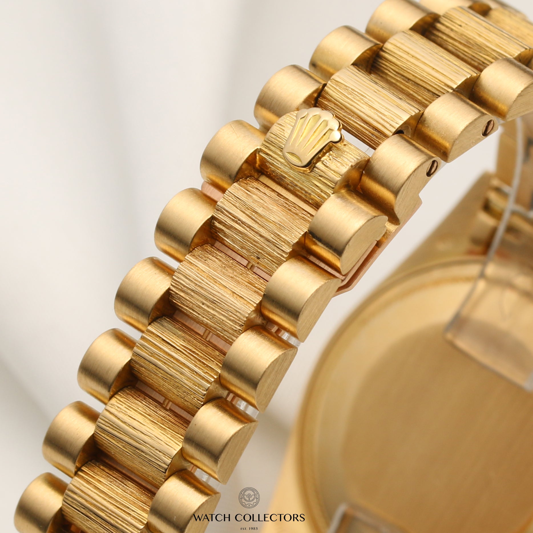 Rolex Day-Date 18078 Bark Finish Blue Degrade Vingette Diamond Dial 18K Yellow Gold Second Hand Watch Collectors 11