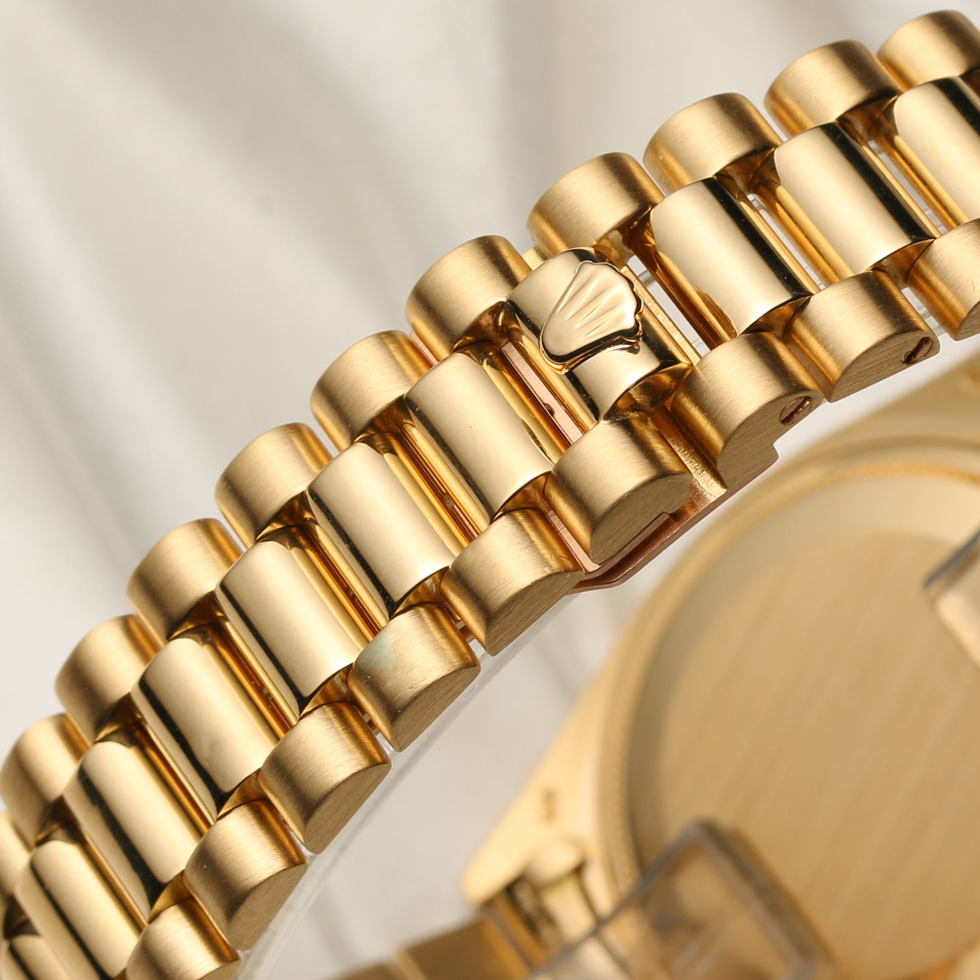 Rolex Day-Date 18K Yellow Gold Blue Diamond Dial Second Hand Watch Collectors 9