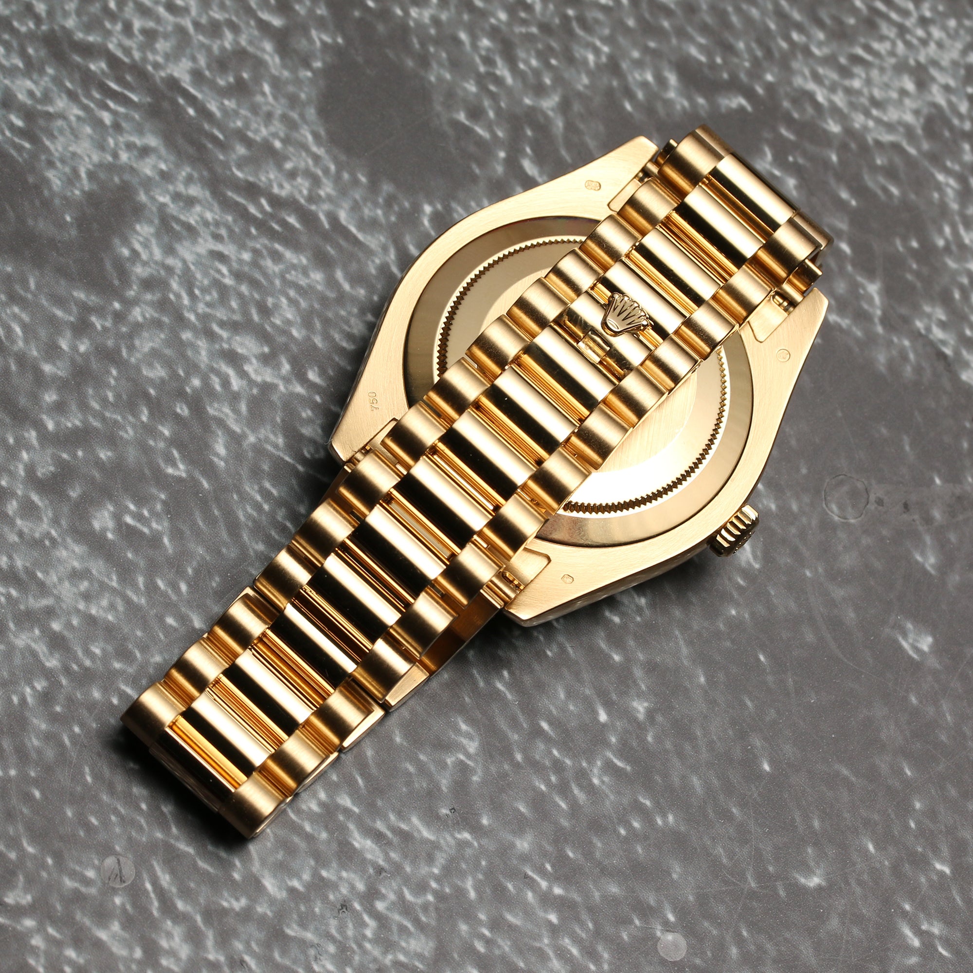 Rolex Day-Date 218238 Champagne Ruby & Diamond Dial Second hand Watch Collectors 7